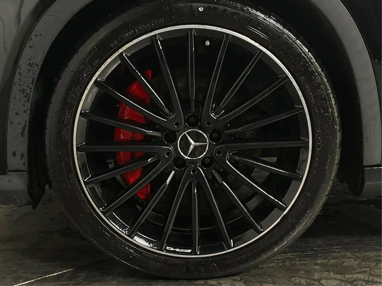 Mercedes-Benz GLA снимка Mercedes-Benz GLA