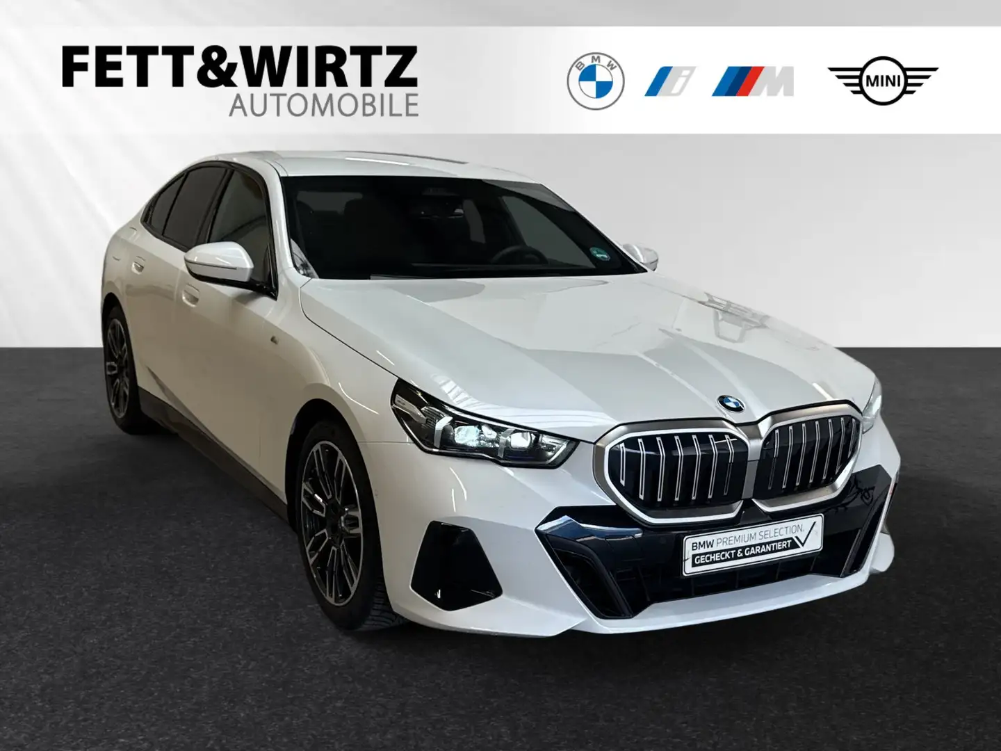 BMW 520 d *€ 1.190 Zubehörbonus*M Sport|AHK|Harman/Kardon Blanc - 1