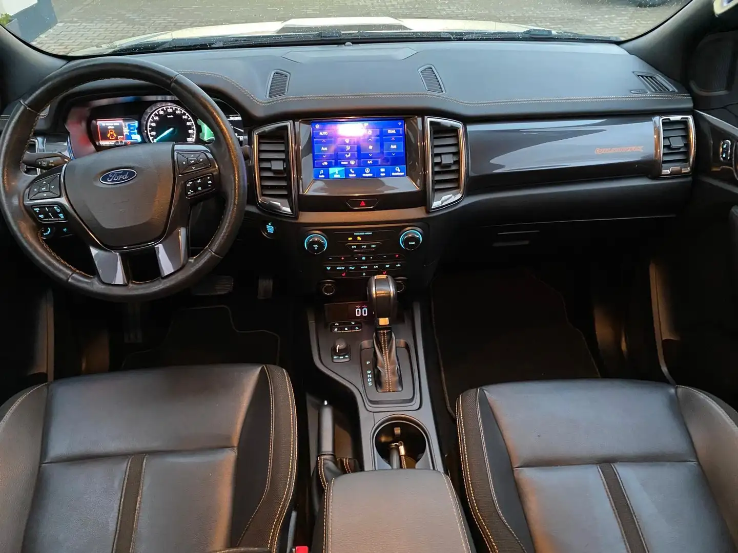 Ford Ranger Wildtrak Doppelkabine 4x4 Gris - 2