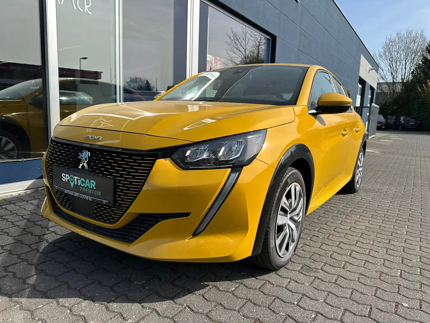 Peugeot 208 Active Elektro 136 Gelb - 1
