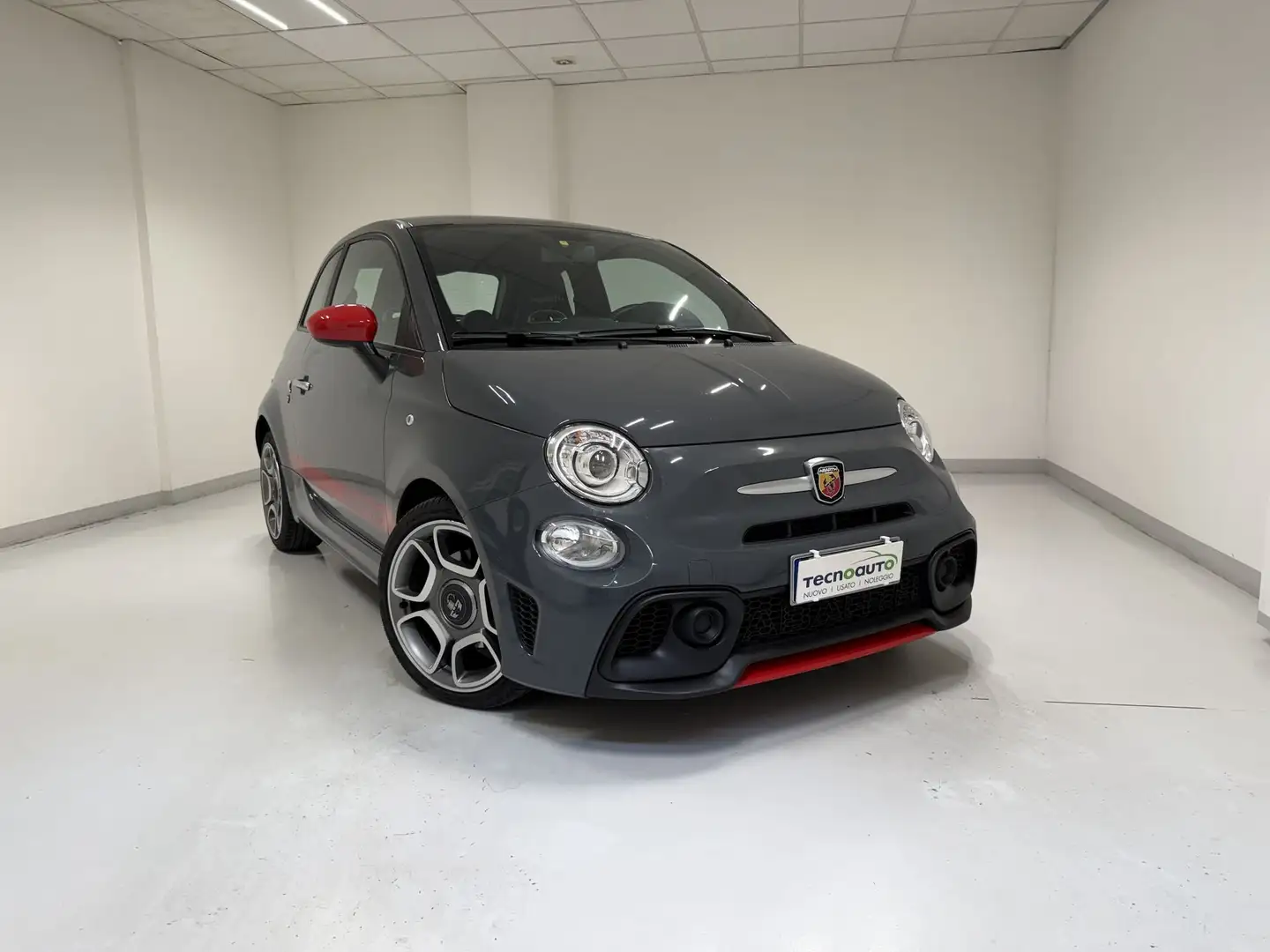 Abarth 595 595 1.4 Turbo T-Jet 145 CV Grigio - 2