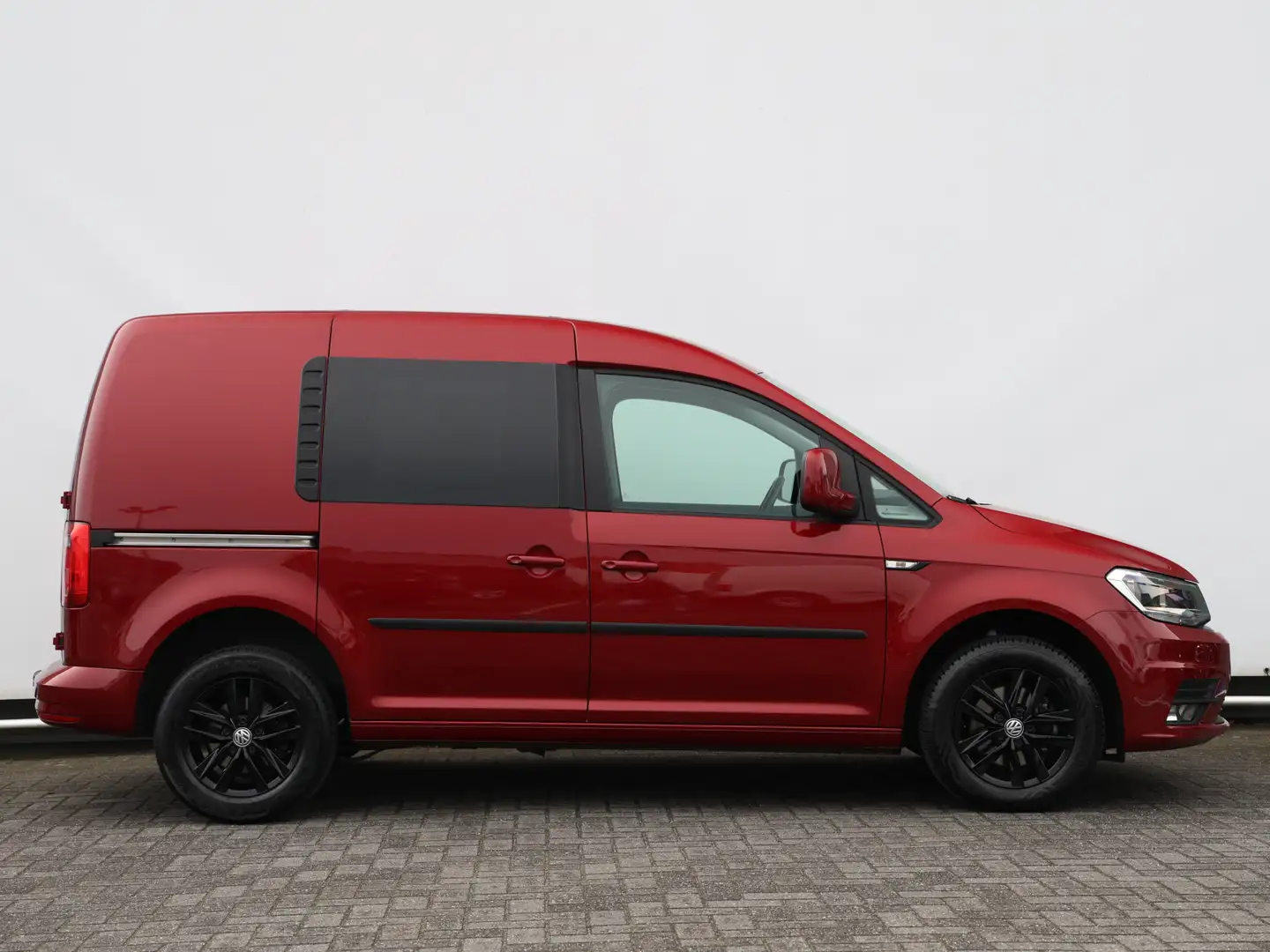 Volkswagen Caddy 2.0 TDI L1H1 BMT 102PK DSG Highline MARGE!! | Airc Rood - 2