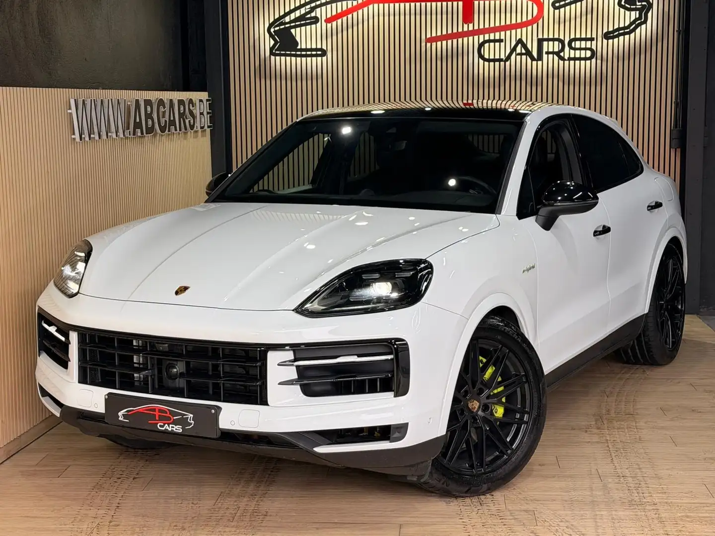 Porsche Cayenne Coupé E-Hybrid 3.0 Turbo V6 * PACK CHRONO * Wit - 2