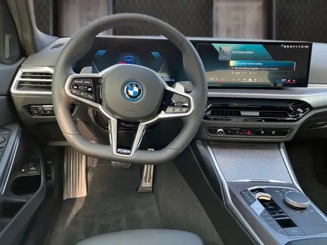 BMW 330 e xDrive Limousine G20 Ansicht 7