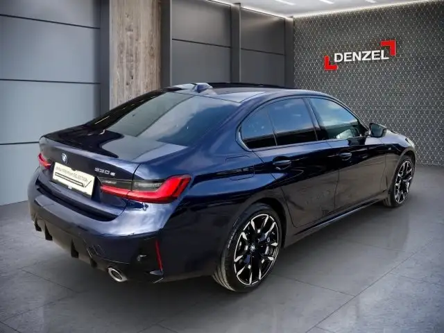 BMW 330 e xDrive Limousine G20 Ansicht 4