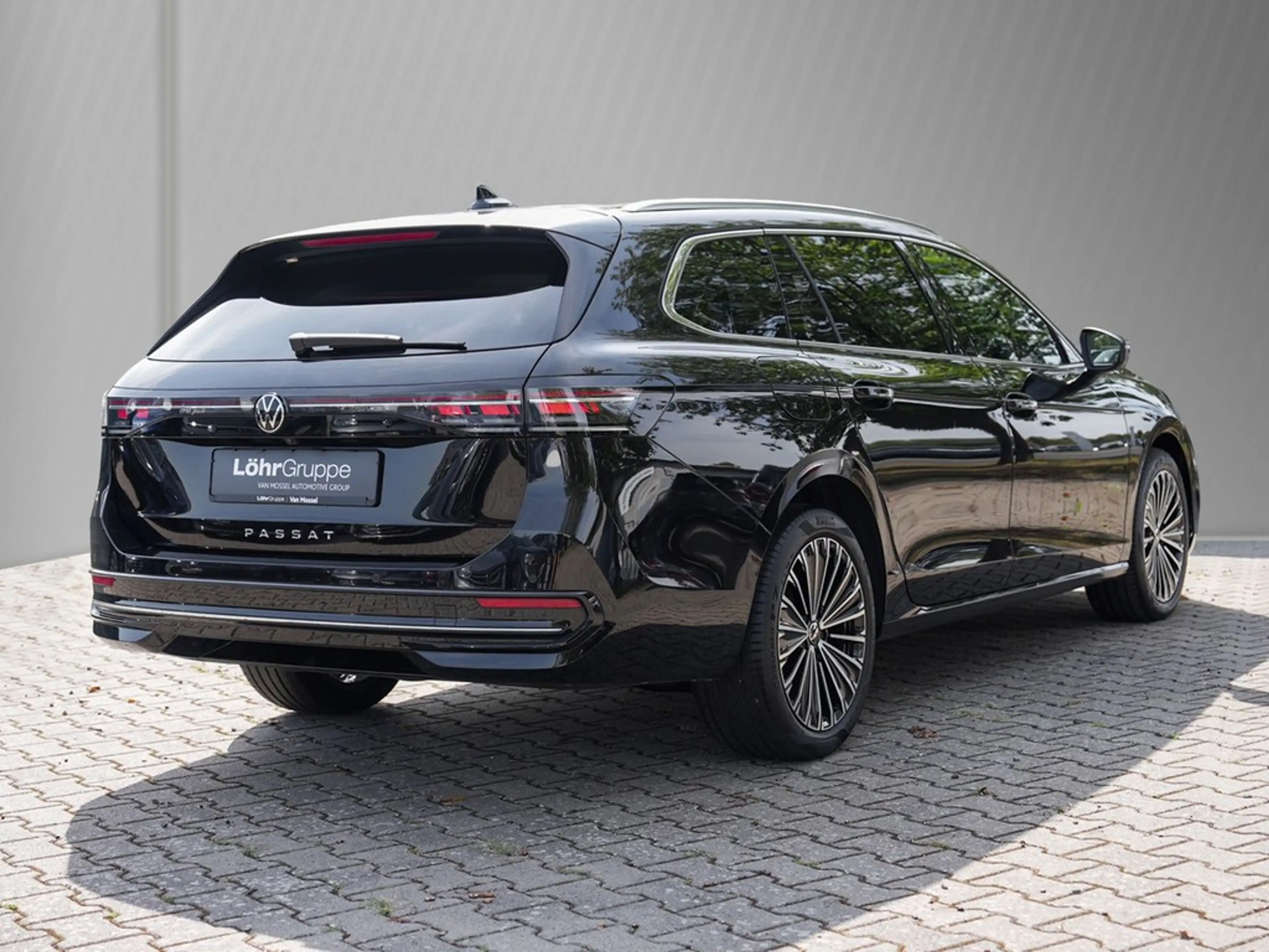 Volkswagen Passat Variant 2.0 TDI DSG Elegance *IQ-Drive*AHK*Head-up*DCC-... — photo 4
