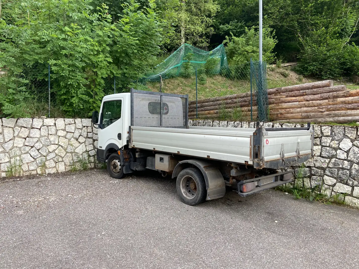 Nissan Cabstar cassone ribaltabile trilaterale Blanco - 1