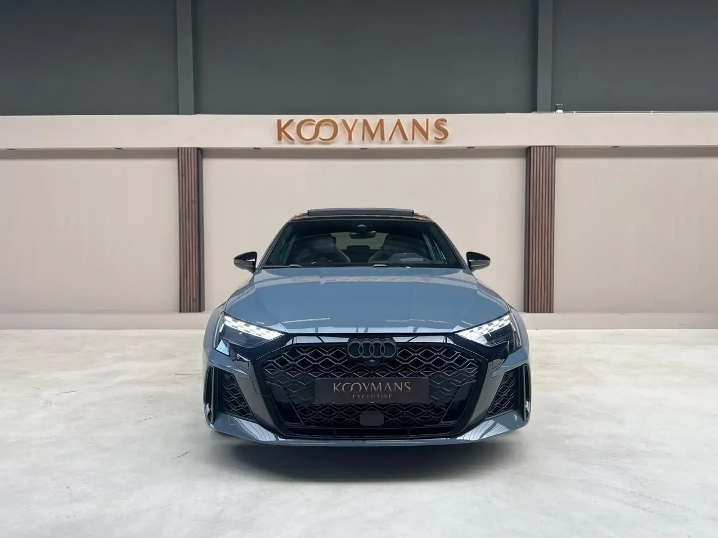 Audi RS3 A3 Sportback 2.5 TFSI quattro PANO|KUIPSTOELEN|FAC Šedá - 2