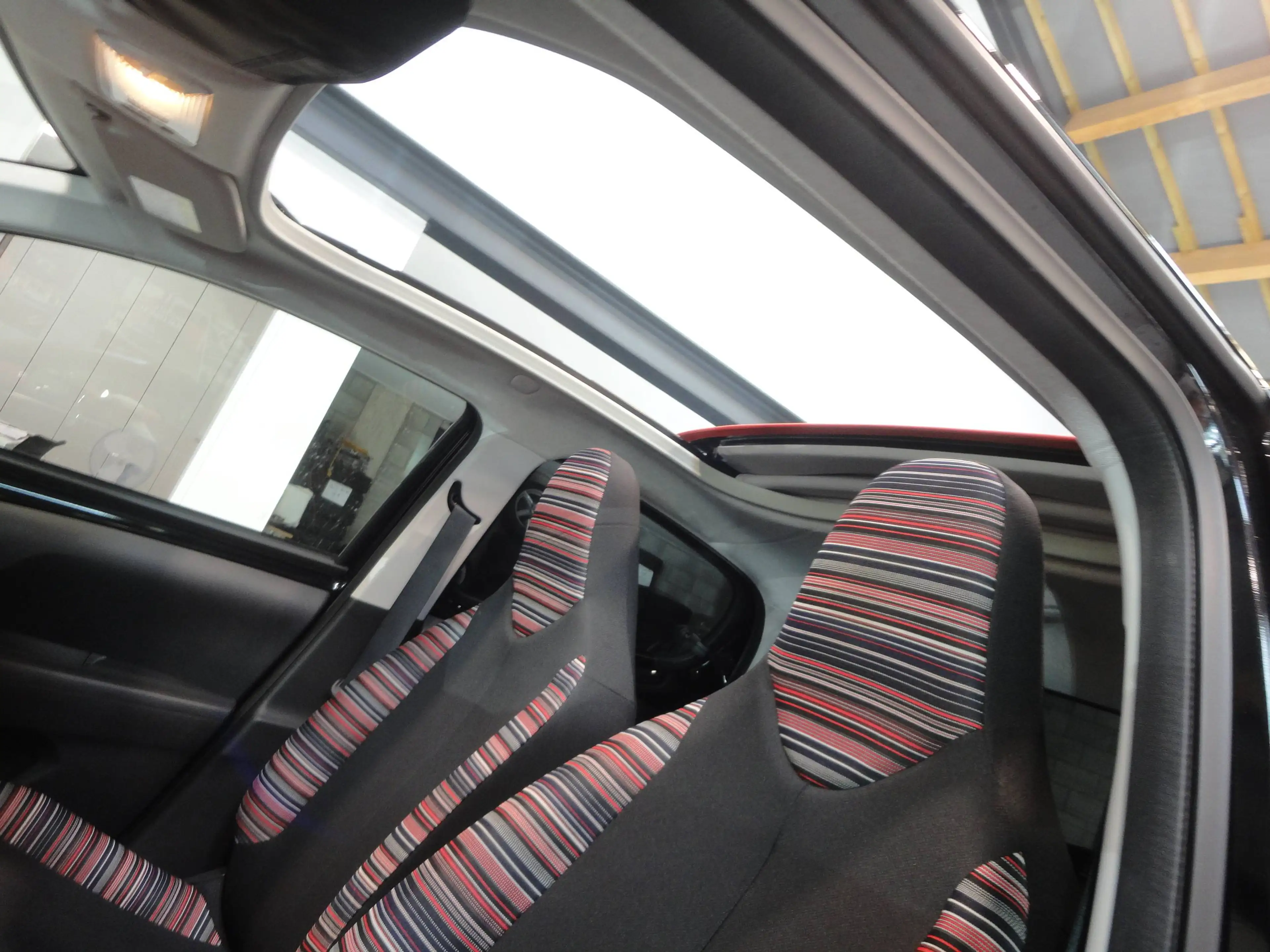 Citroen C1 C1 1.0 VTi Airscape Feel Edition Sailor ETG — photo 15