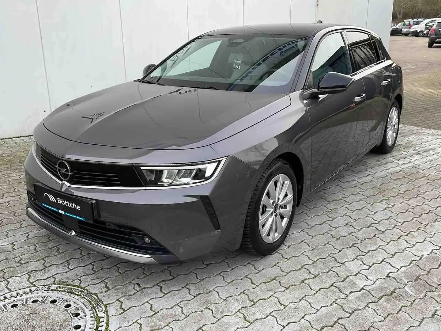 Opel Astra L Lim. 5-trg. Elegance Grau - 2