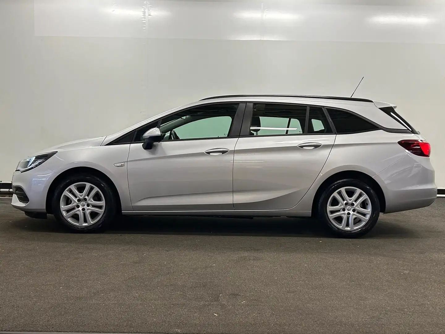 Opel Astra Sports Tourer 1.4 TURBO 145PK AUTOMAAT EDITION PDC Grey - 2