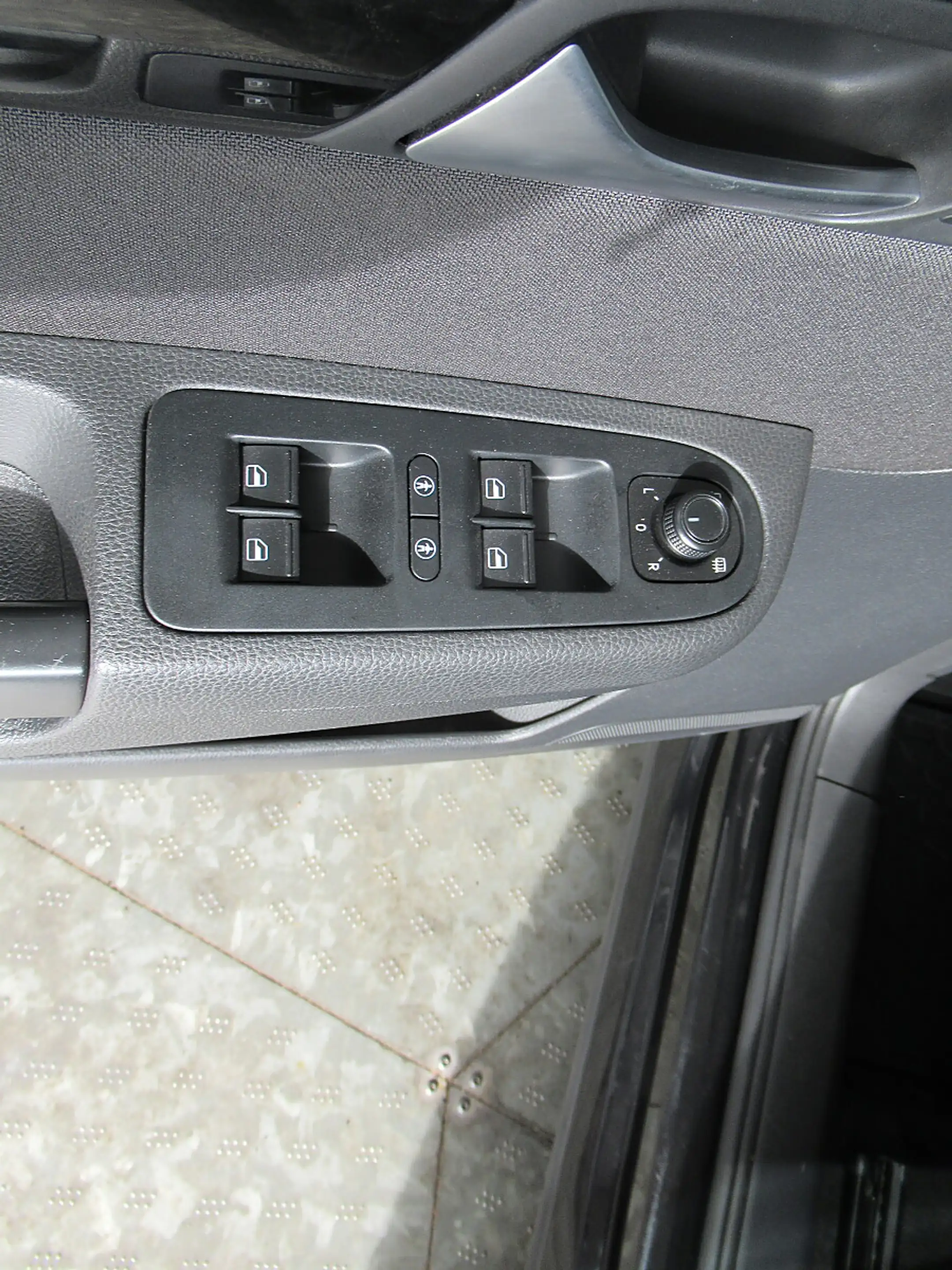 SEAT Alhambra Executive 2,0 TDI CR DSG *Tempomat *Sitzheizung... — photo 9