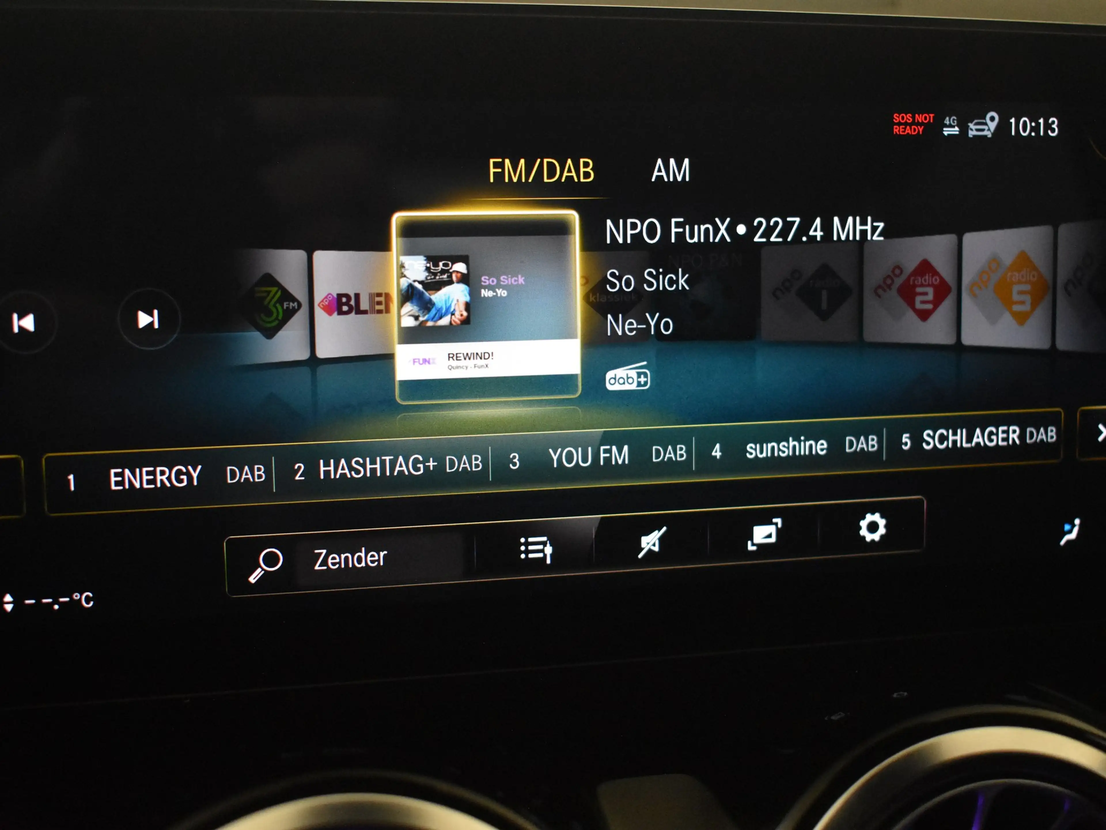 Mercedes-Benz GLA 250 4MATIC AMG Line l Pano Dak l Leder/Alcantara l Tre — photo 20