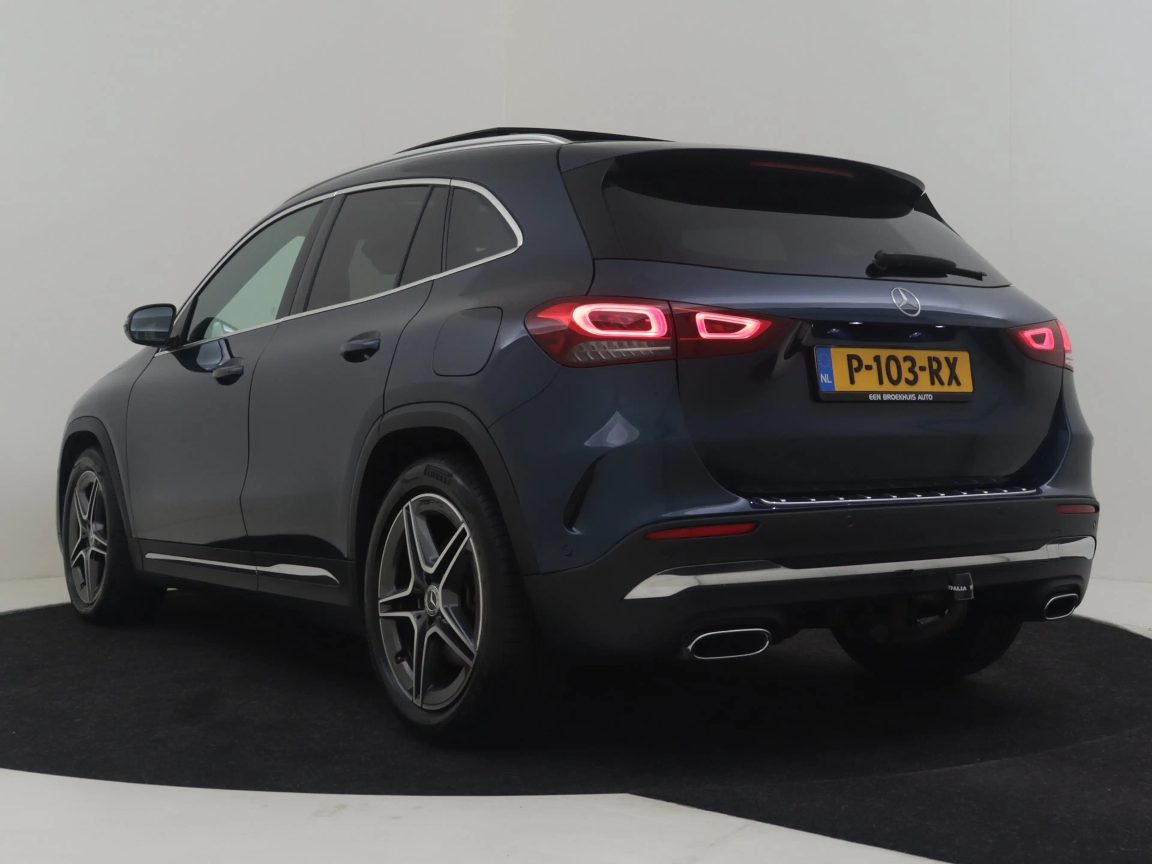 Mercedes-Benz GLA 250 4MATIC AMG Line l Pano Dak l Leder/Alcantara l Tre — photo 10