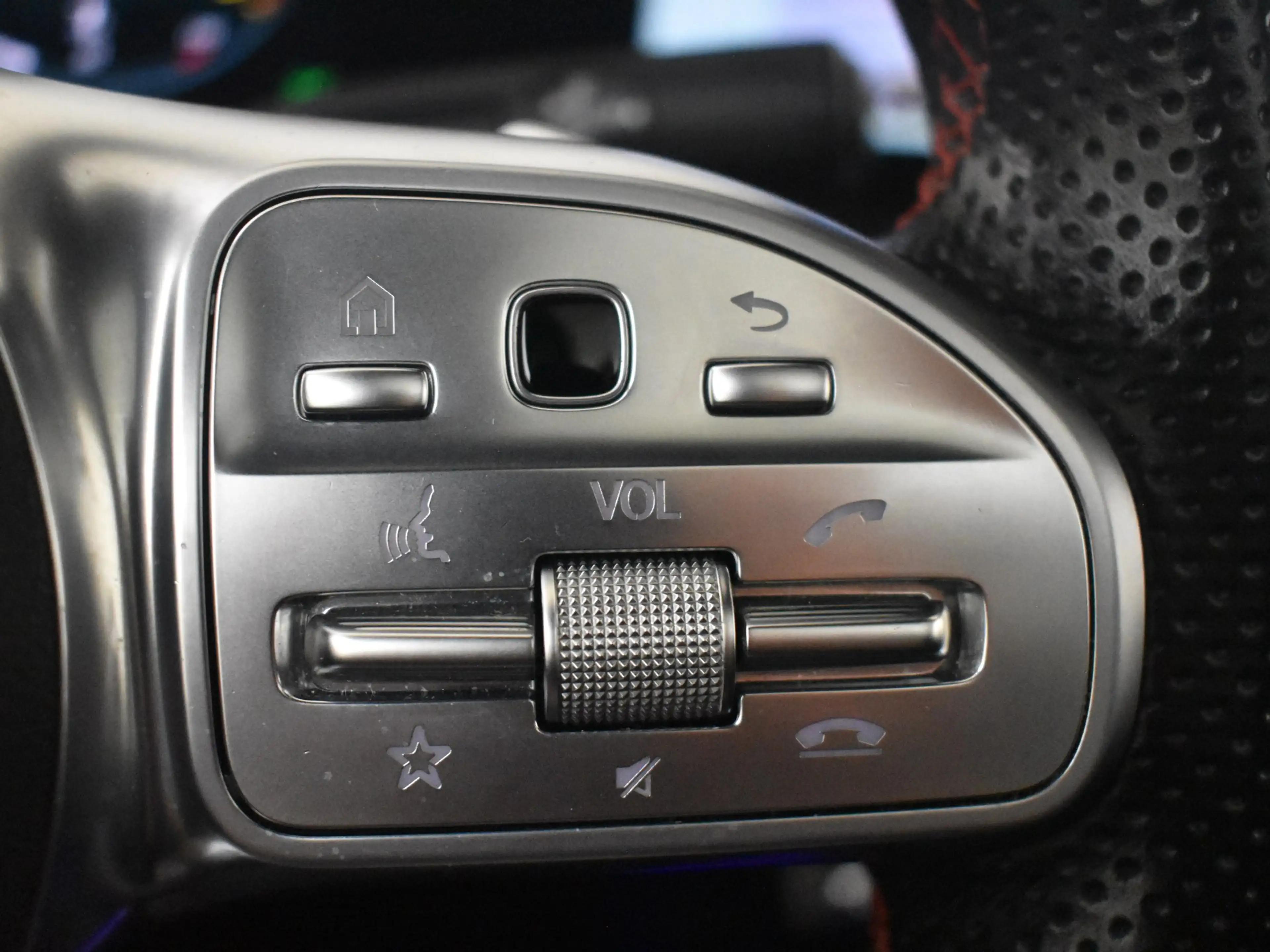 Mercedes-Benz GLA 250 4MATIC AMG Line l Pano Dak l Leder/Alcantara l Tre — photo 17