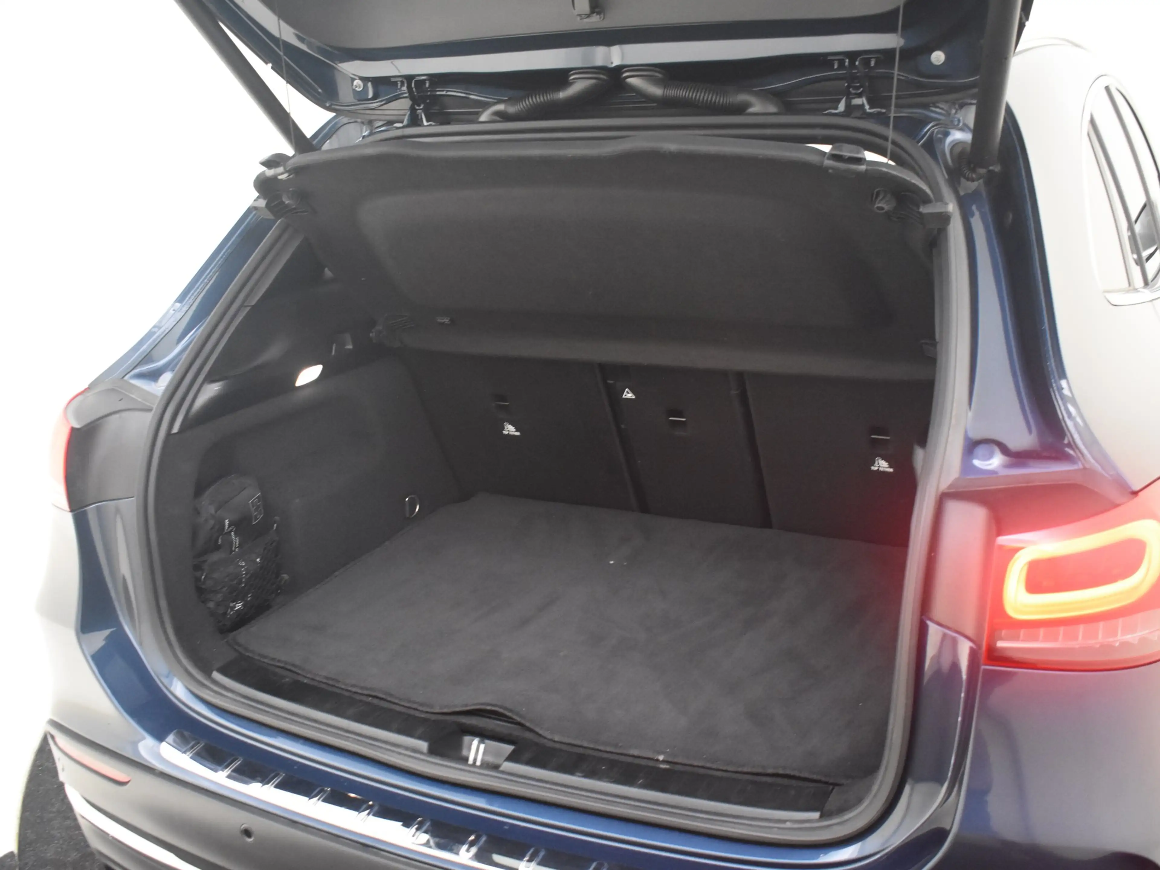 Mercedes-Benz GLA 250 4MATIC AMG Line l Pano Dak l Leder/Alcantara l Tre — photo 36
