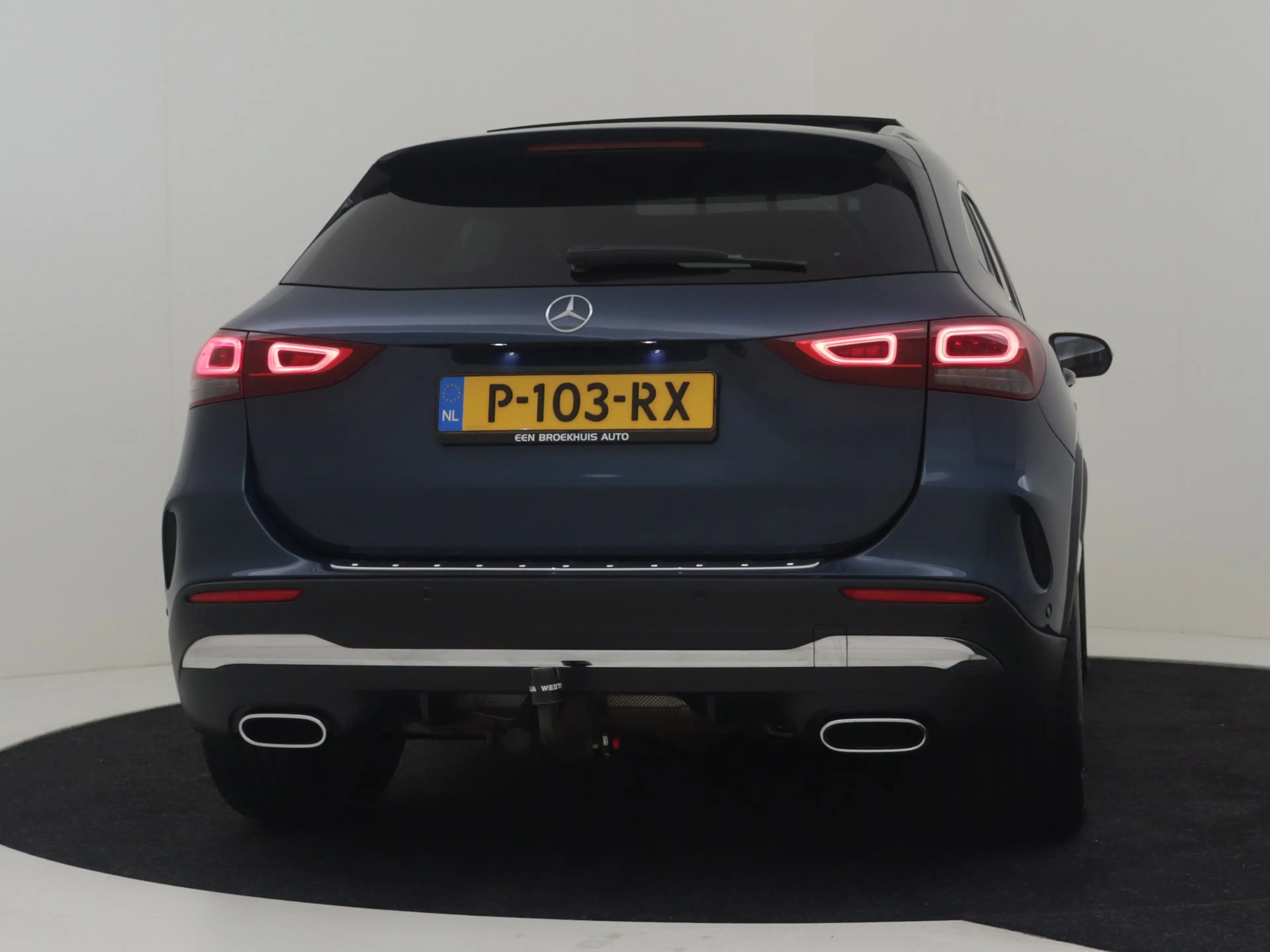 Mercedes-Benz GLA 250 4MATIC AMG Line l Pano Dak l Leder/Alcantara l Tre — photo 37