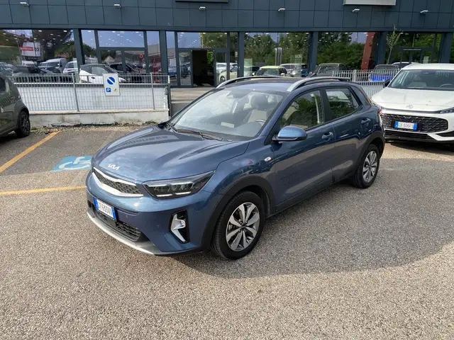 Kia Stonic 1.0 T-GDi 100 CV MHEV DCT Urban CAM AUTOMATICO