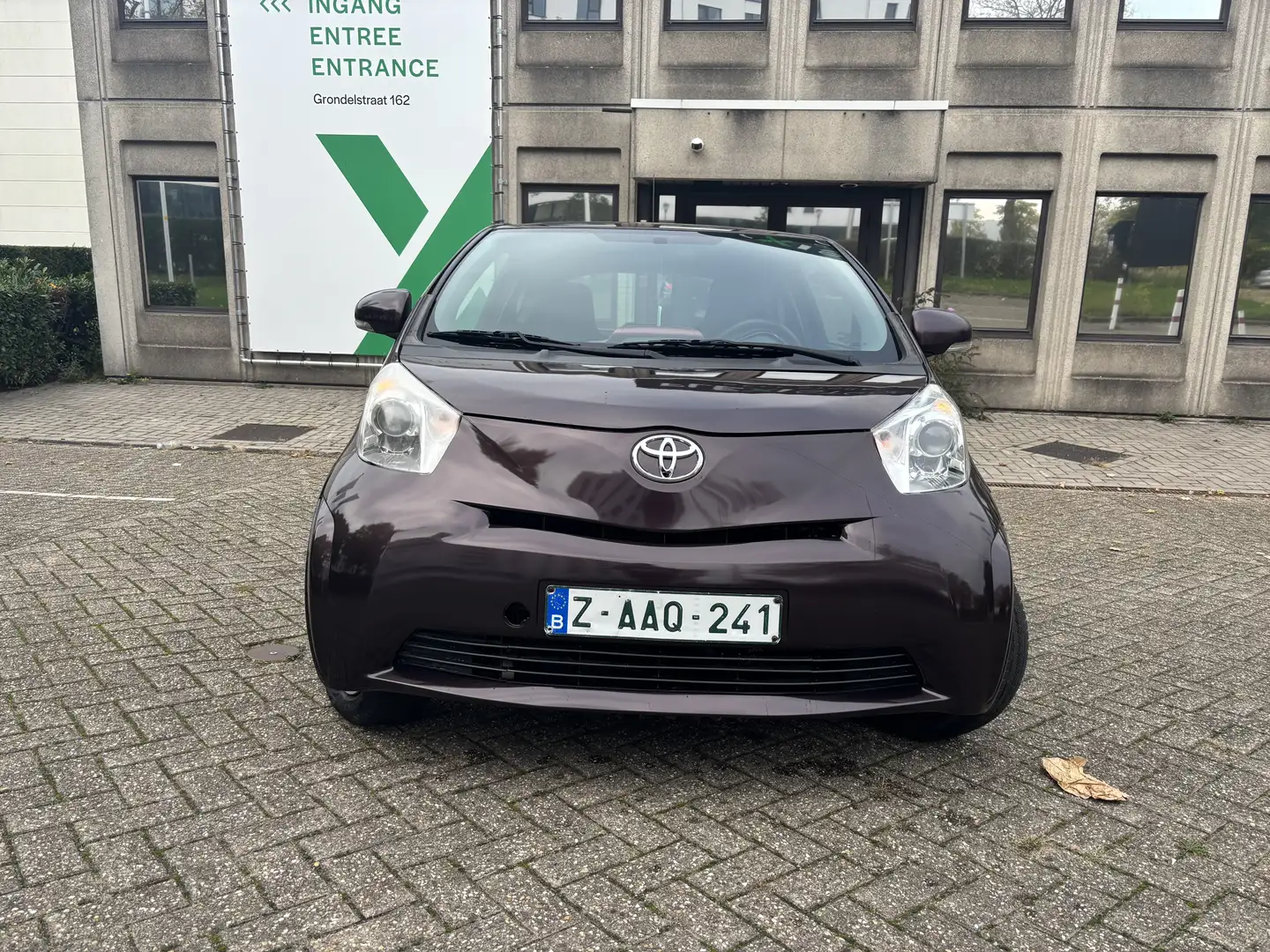 Toyota iQ iQ 1.0i VVT-i Active Mauve - 1