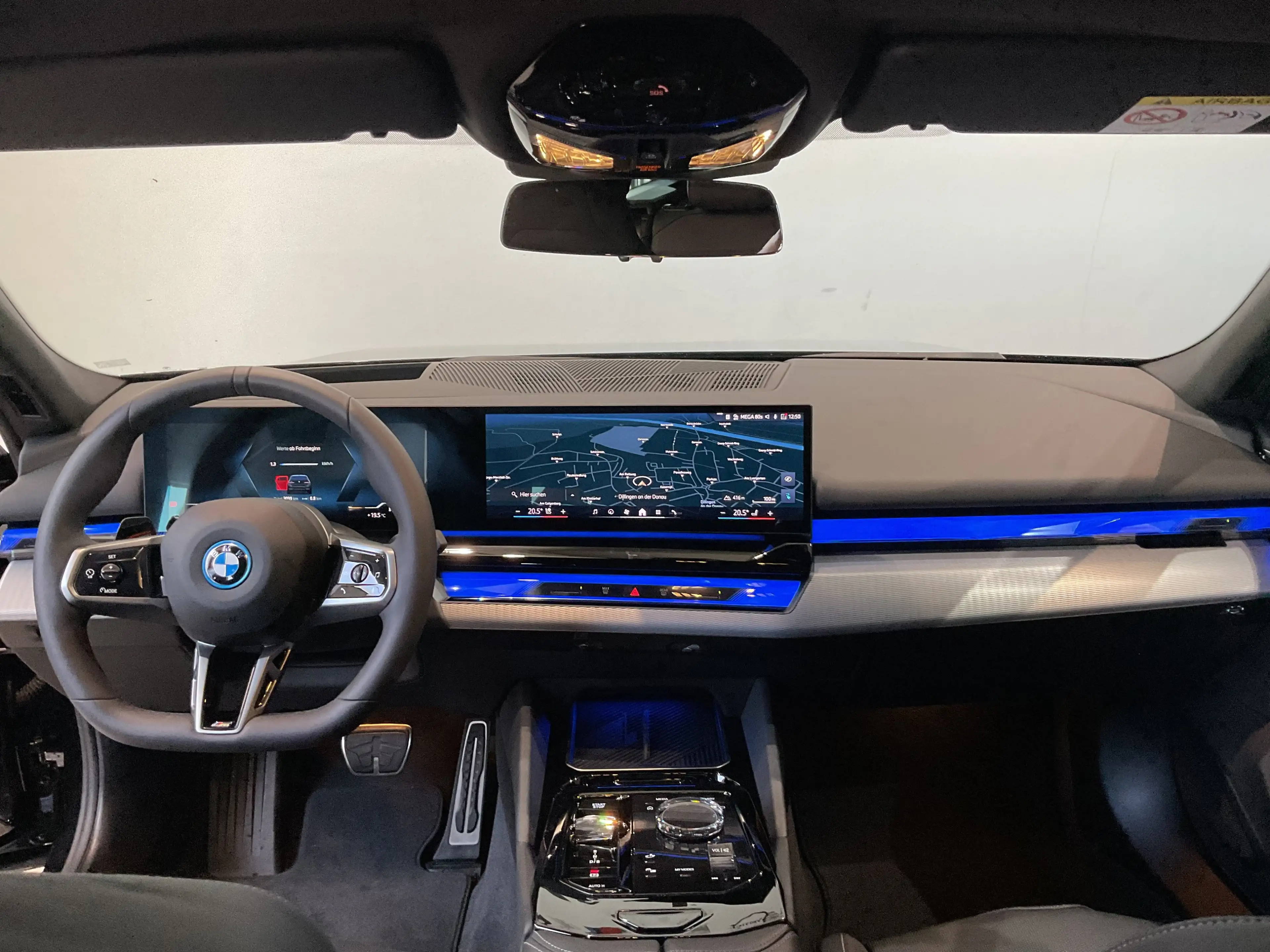 BMW i5 xDrive40 Sitzbelüftung vorn, Glasdach, Bowers & Wi — photo 3