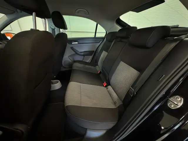 Seat Toledo view 12