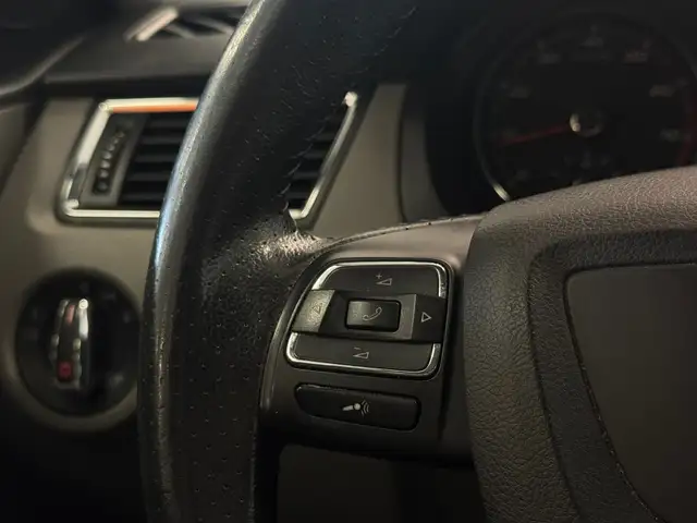 Seat Toledo view 15
