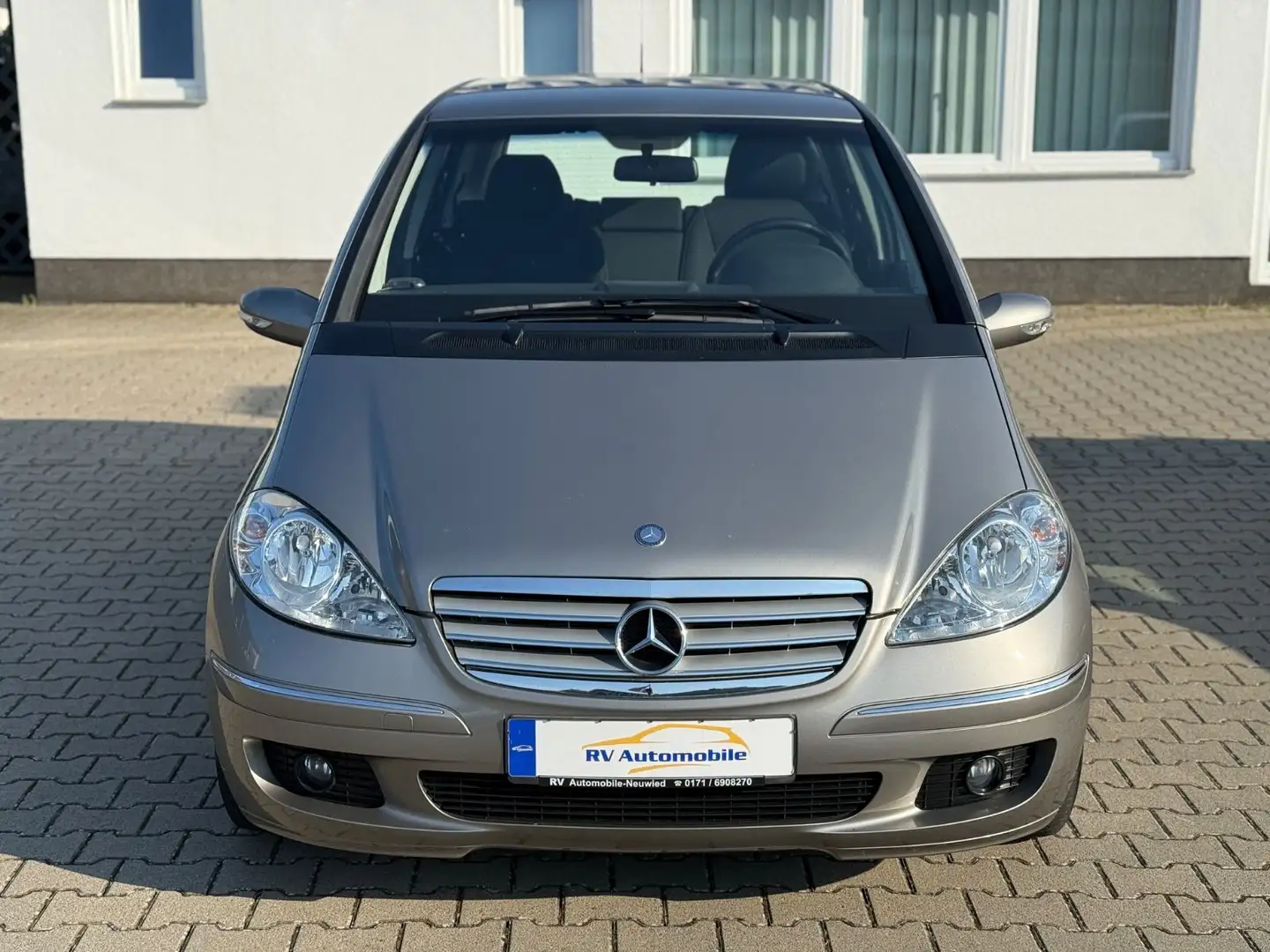 Mercedes-Benz A 150 A-Klasse A 150 Elegance *Klima / PDC / TüV Neu* Grau - 2
