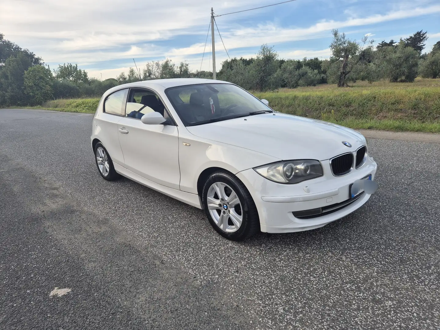BMW 120 120d 3p Futura dpf - 1