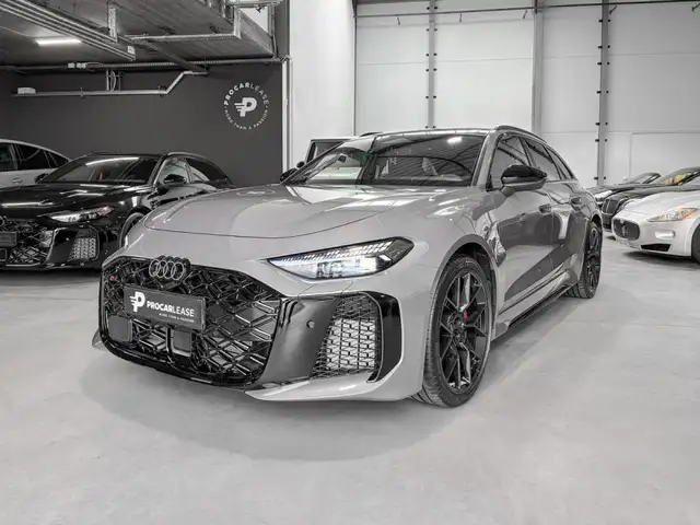 Audi RS5 Audi RS5 Avant Performance/PLATEAU/SOFORT/KERAMIK/