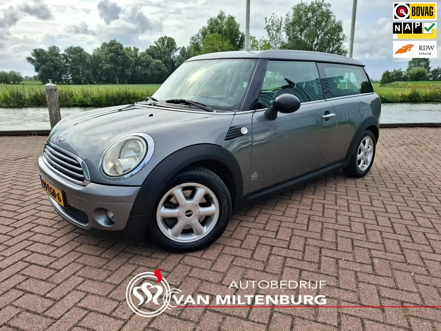 MINI One Clubman Mini 1.4 Business Line Airco Cruise Navi Trekhaak Šedá - 1