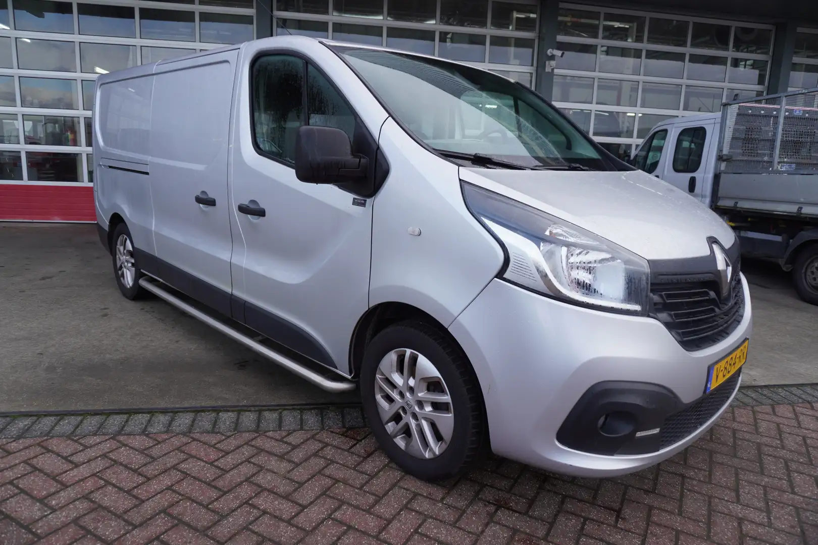 Renault Trafic 1.6 dCi 122PK T29 L2H1 Luxe Nr. V013 | Airco | Cru Grijs - 1