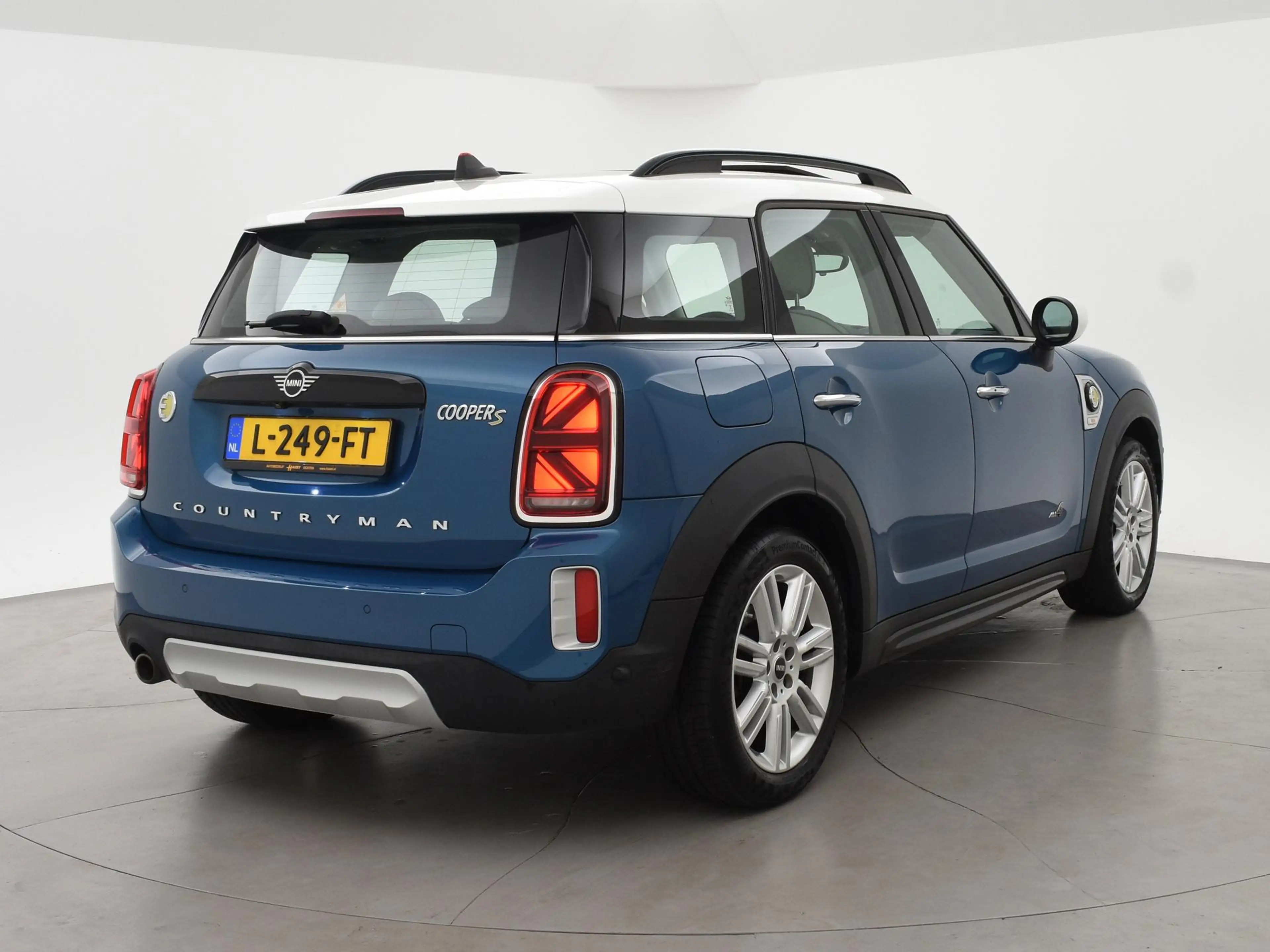 MINI Cooper SE Countryman 1.5 ALL4 224 PK CHILI PLUG-IN HYBRID + PANORAMA | — photo 2