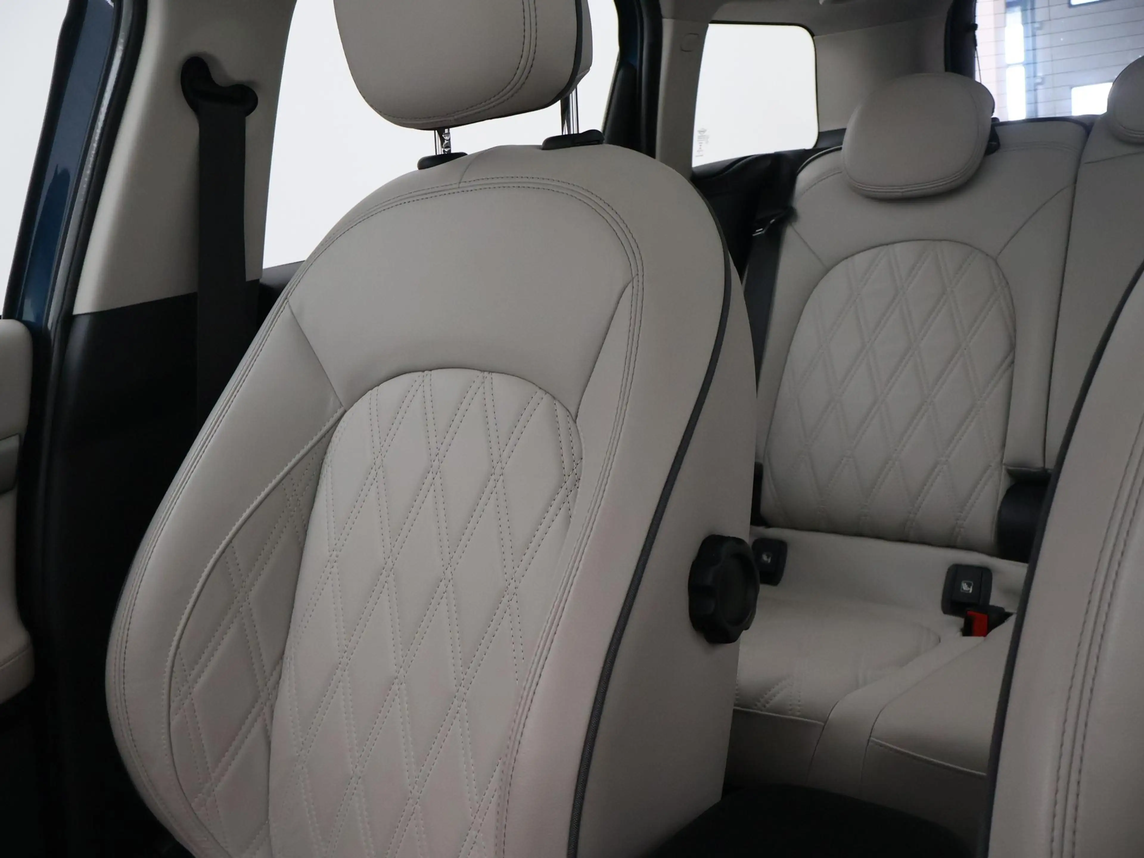 MINI Cooper SE Countryman 1.5 ALL4 224 PK CHILI PLUG-IN HYBRID + PANORAMA | — photo 16