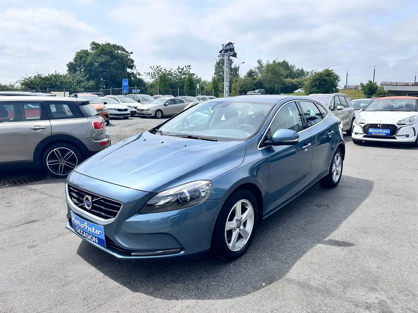 Volvo V40 1.6 T3 Grau - 2