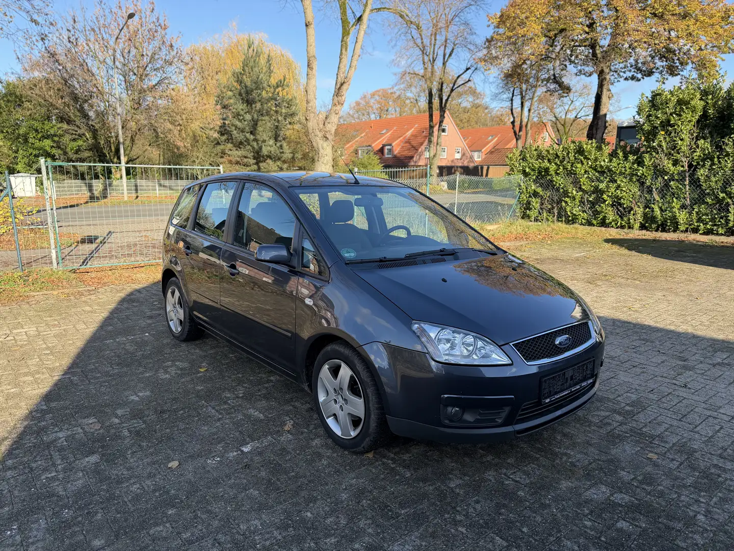 Ford C-Max TÜV 10.2027 Grau - 2