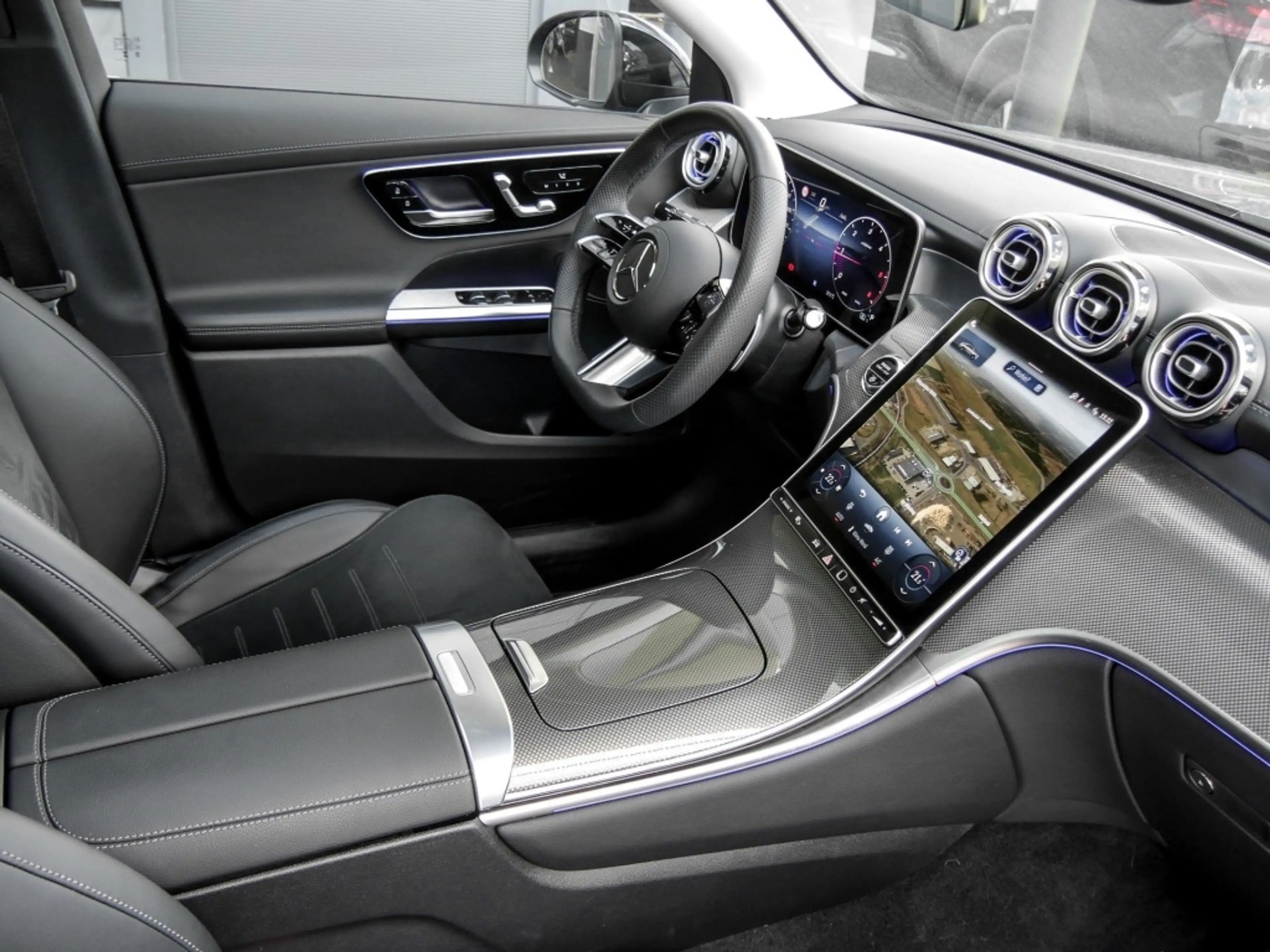 Mercedes-Benz GLC 220 d 4M Cp AMG-Sport/Pano/AHK/Night/360/20" — photo 4
