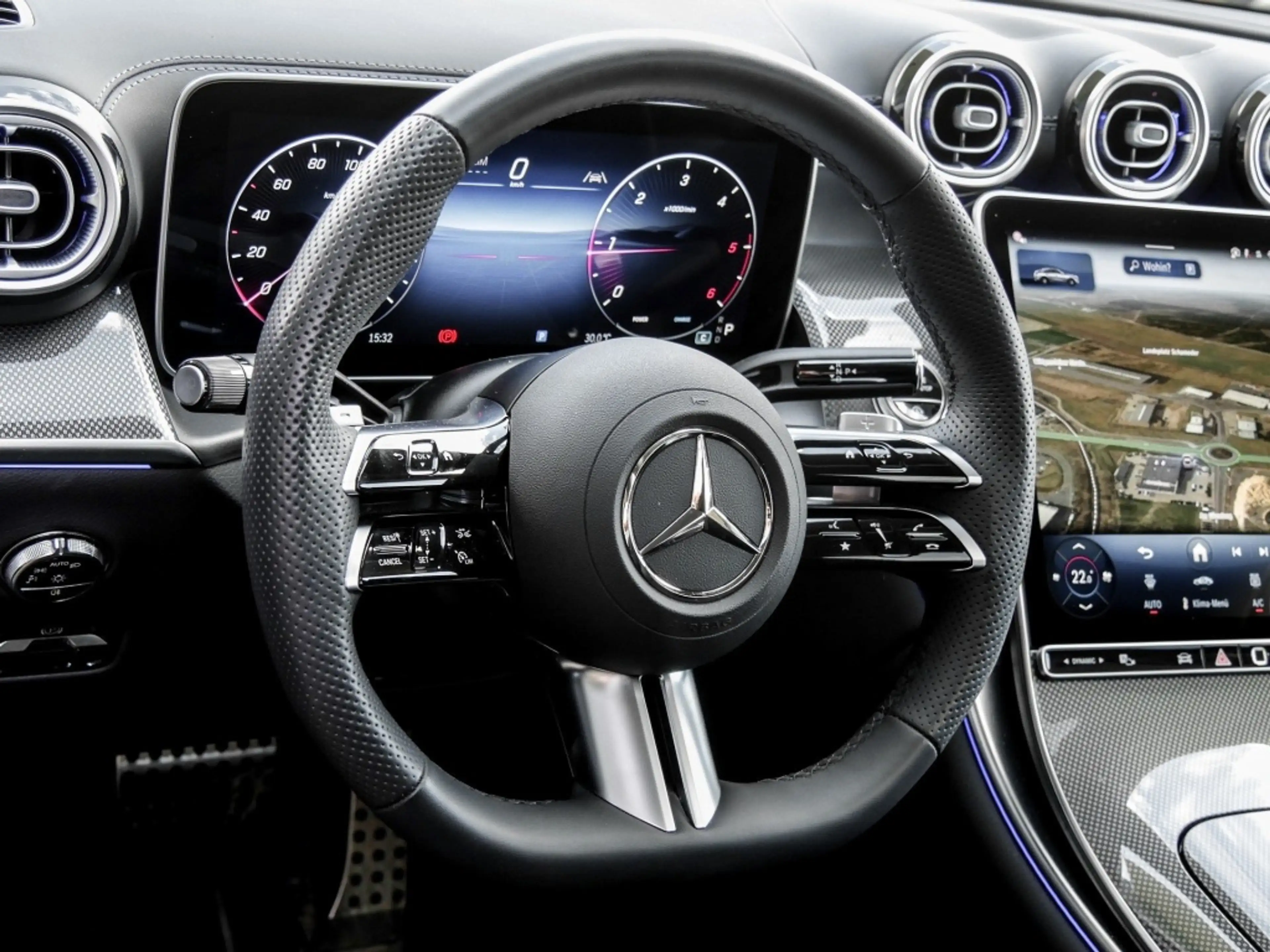 Mercedes-Benz GLC 220 d 4M Cp AMG-Sport/Pano/AHK/Night/360/20" — photo 9