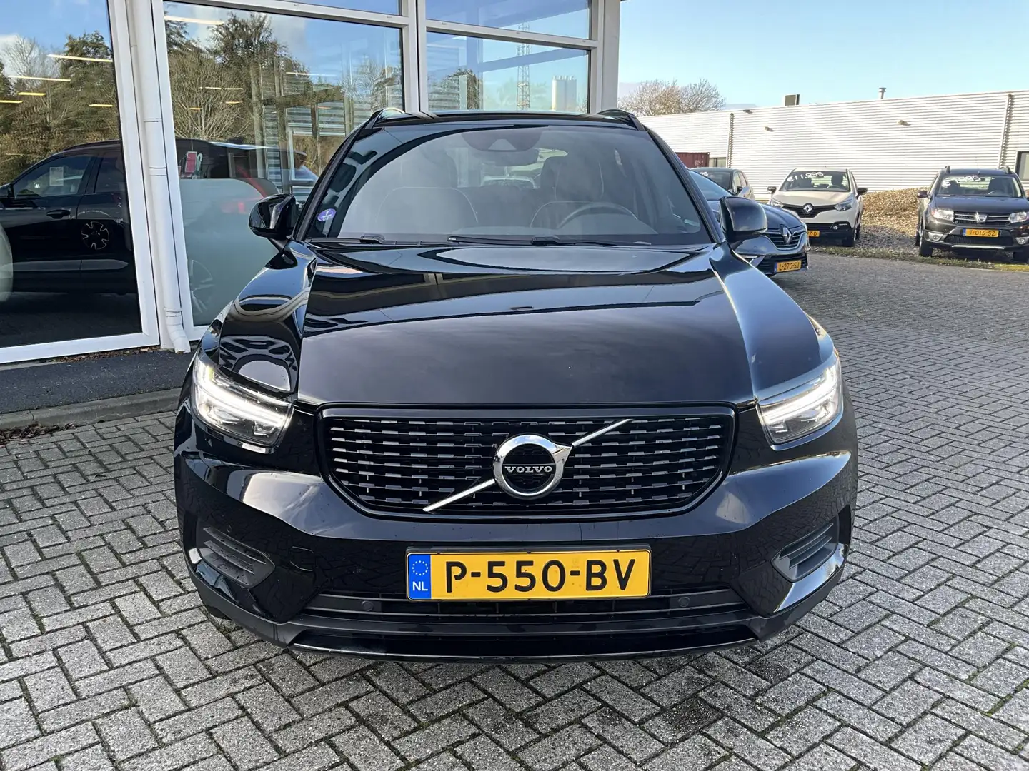 Volvo XC40 1.5 T2 R-Design Camera Schwarz - 2