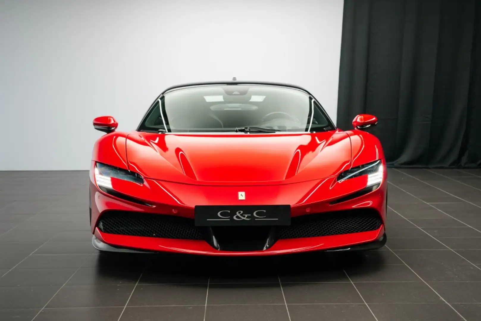 Ferrari SF90 Spider SF90 Stradale FIORANO/CARBON/CAM Červená - 2