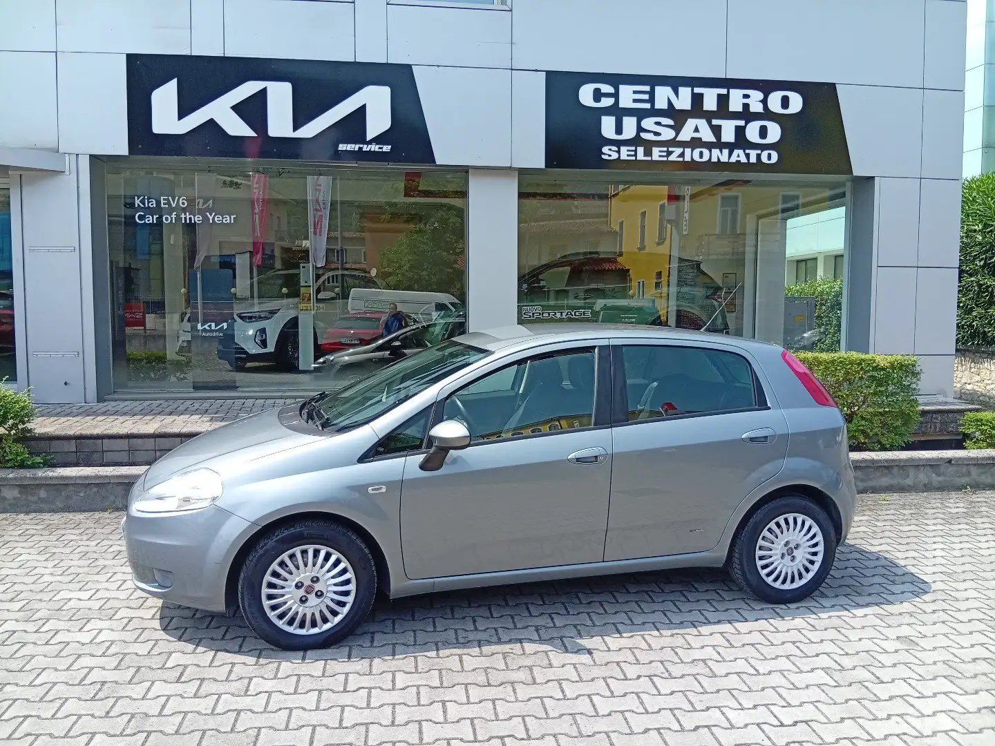 Fiat Grande Punto Grande Punto 1.4 5 porte Active Grigio - 2