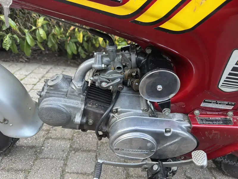 Honda Dax ST 50 - foto 3