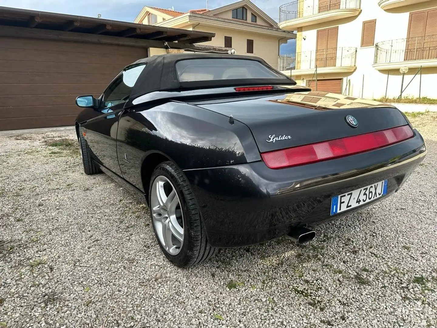 Alfa Romeo Spider Spider 2.0 jts 16v Fekete - 1