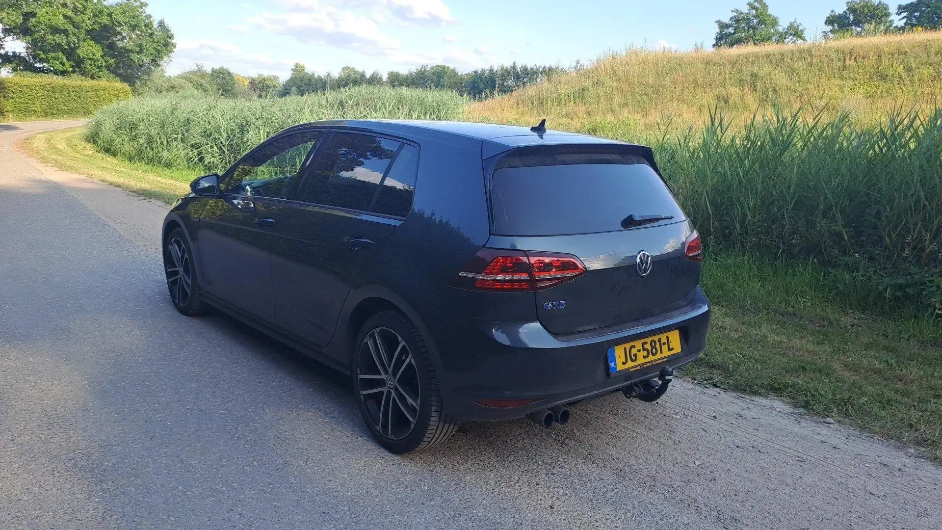 Volkswagen Golf GTE 1.4 TSI Zwart - 2