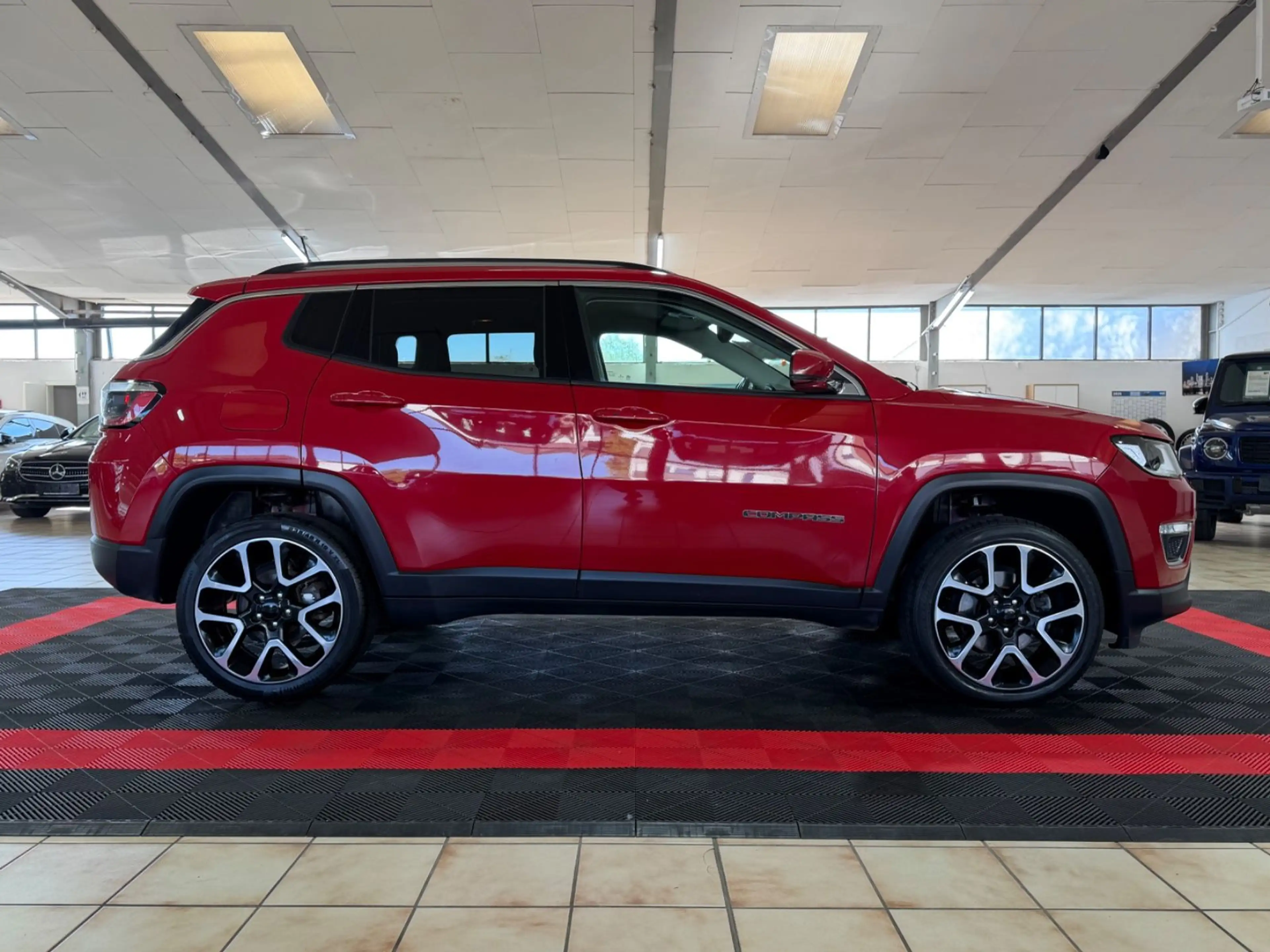 Jeep Compass Limited 4WD*AMBIENTE*ALLRAD*KEYGO* — photo 4