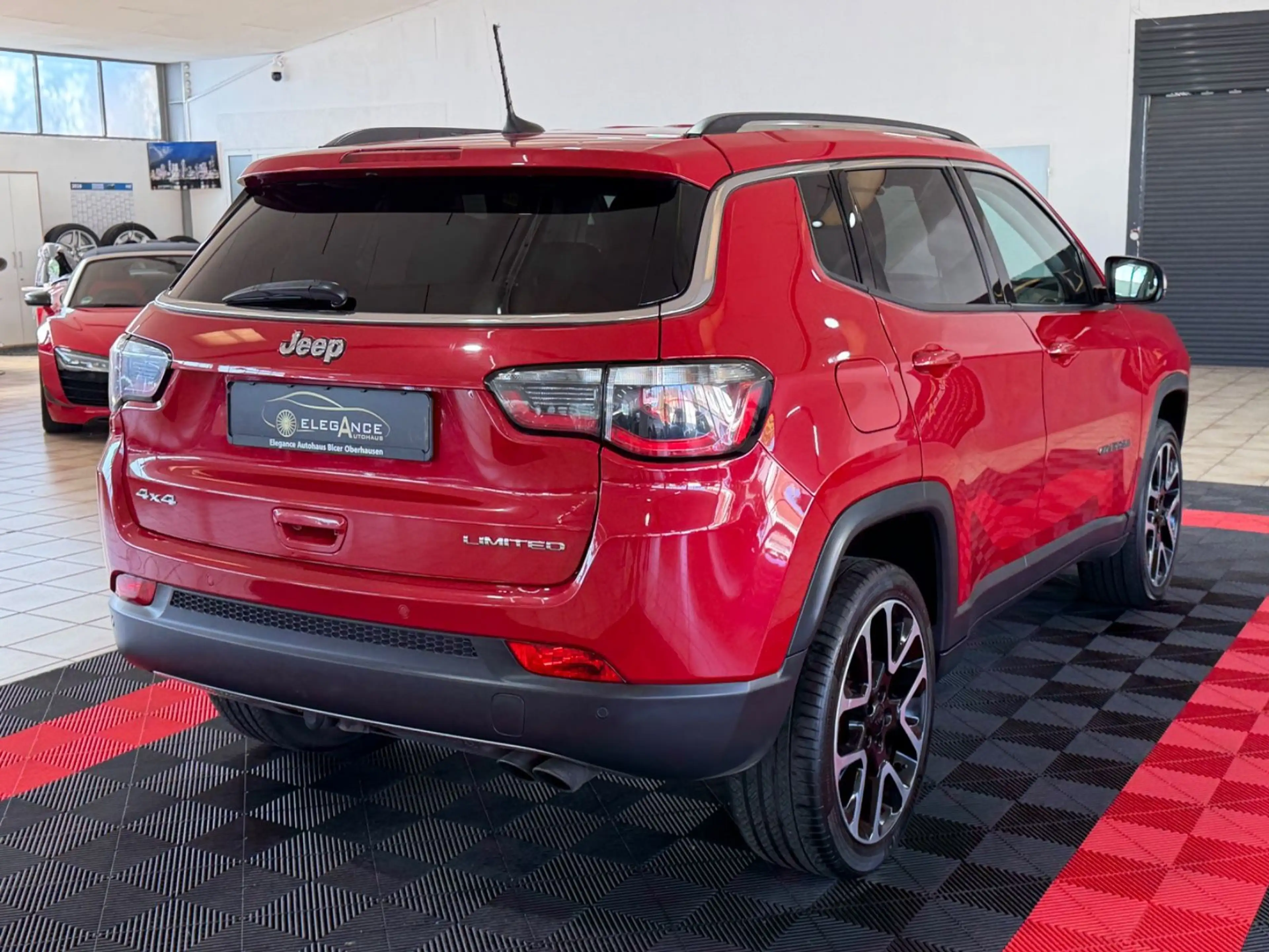 Jeep Compass Limited 4WD*AMBIENTE*ALLRAD*KEYGO* — photo 5