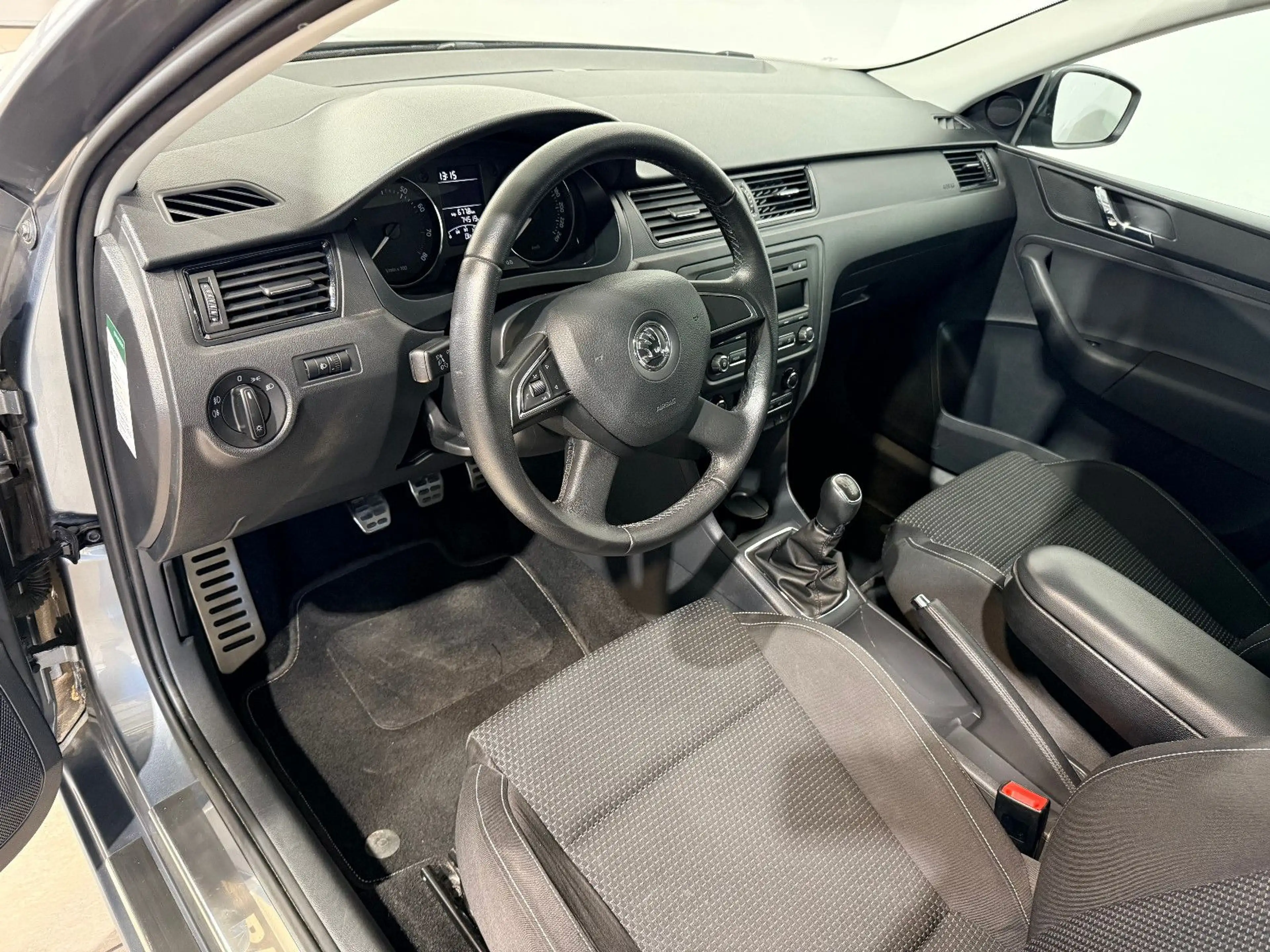 Skoda Rapid/Spaceback Ambition*SCHECKHEFT+KLIMAAUTO+SR/WR+2.HAND — photo 11