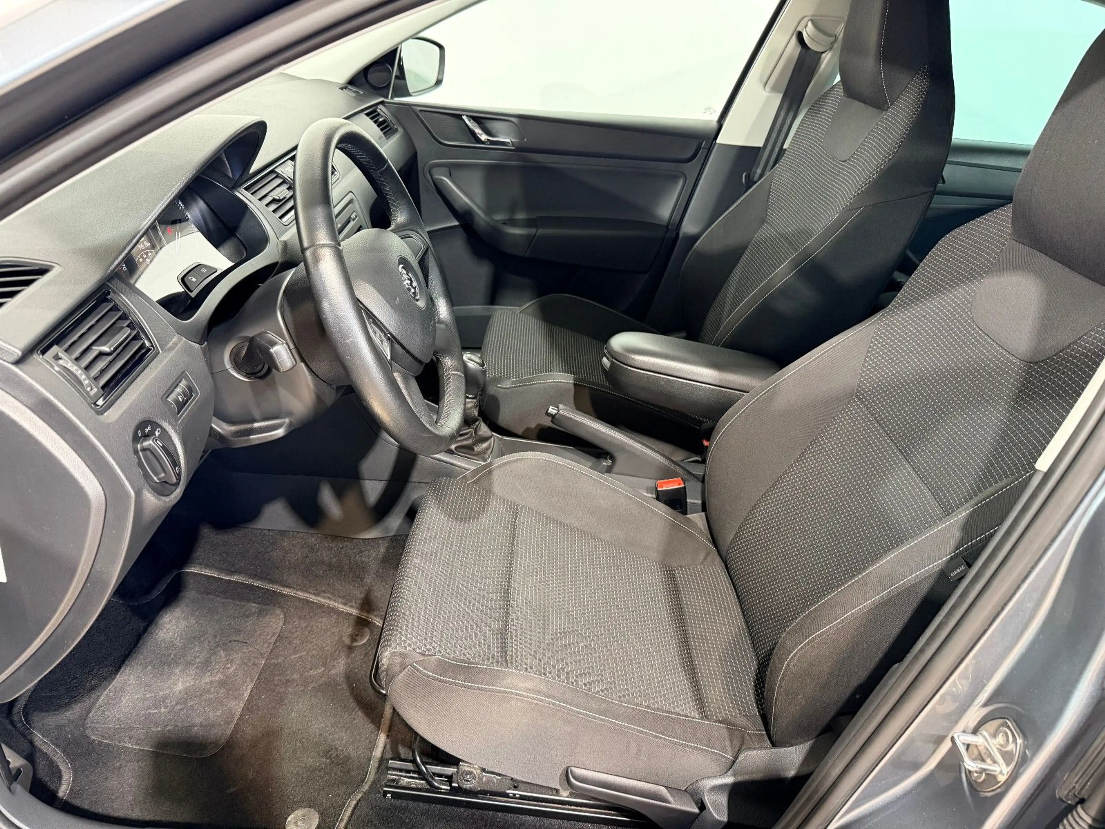 Skoda Rapid/Spaceback Ambition*SCHECKHEFT+KLIMAAUTO+SR/WR+2.HAND — photo 12