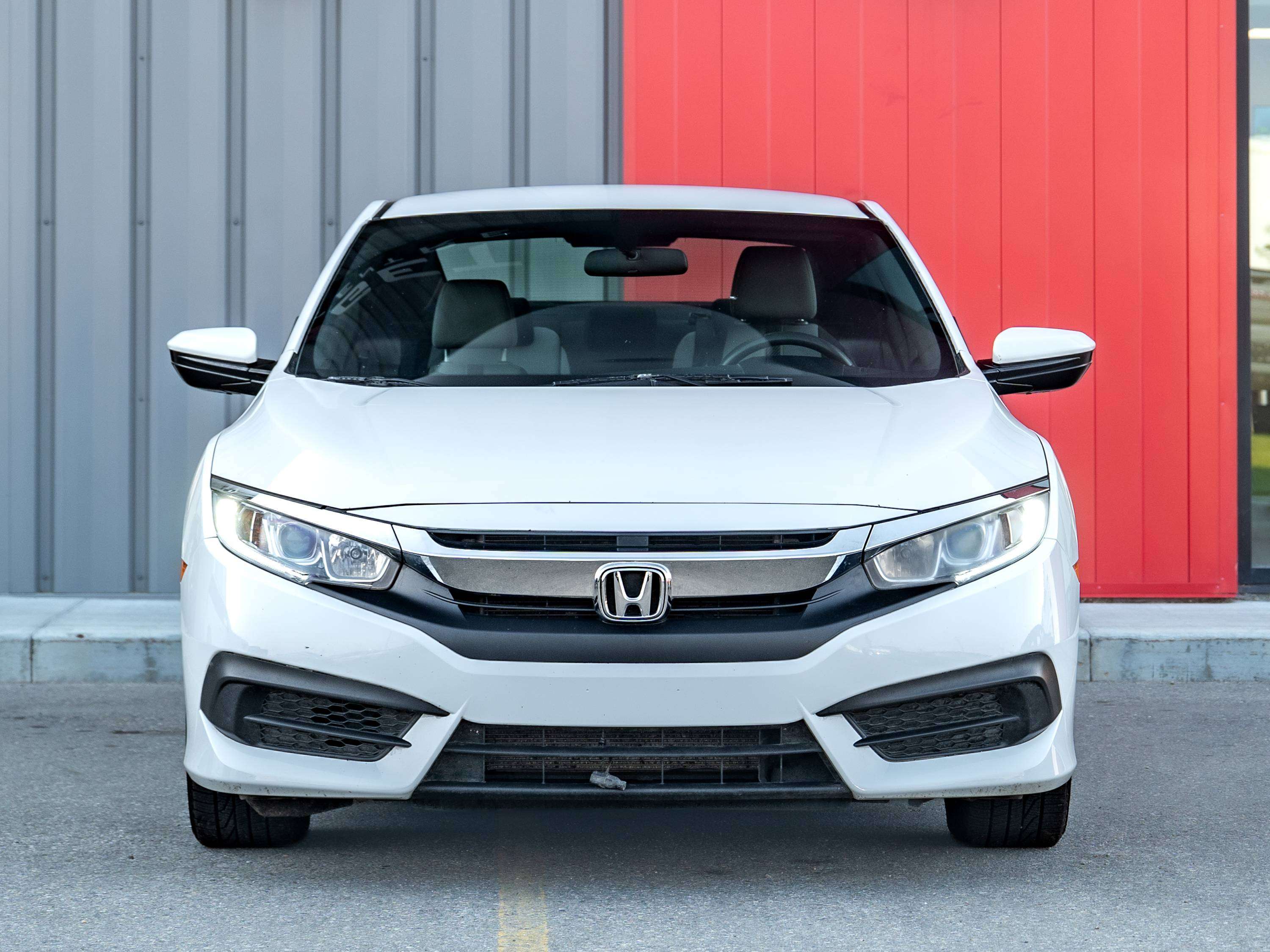 2017 Honda Civic LX - Coupe | Manual | Carplay | Heated Seats — снимка 1