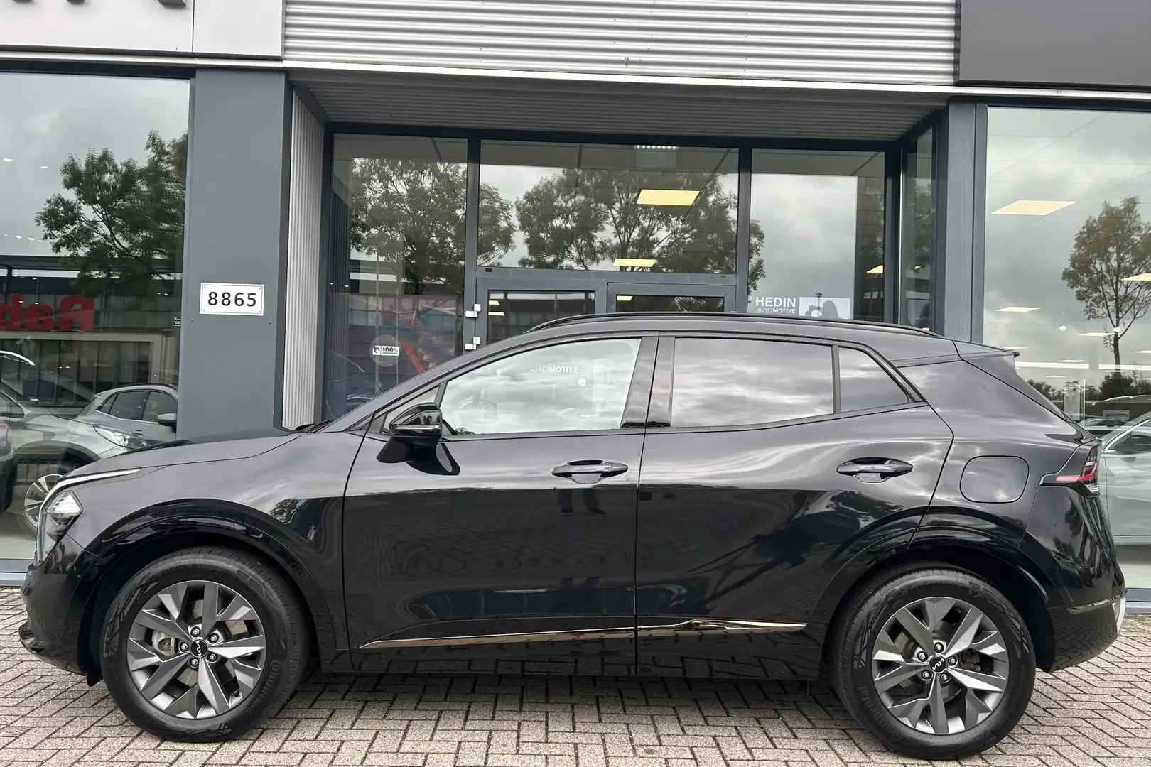 Kia Sportage 1.6 T-GDi Hybrid Dark Edition | Keyless Entry | Na Noir - 2