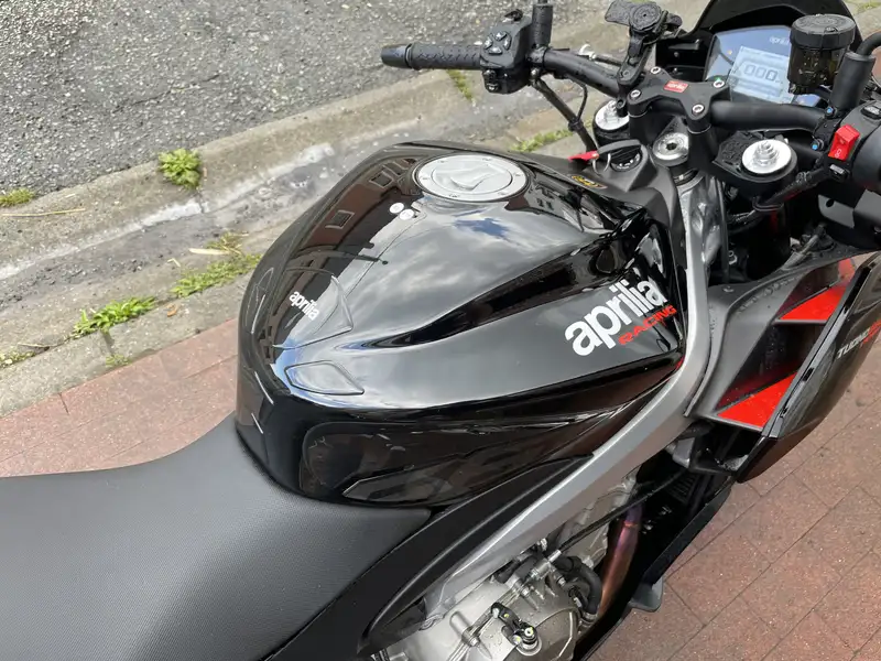Aprilia Tuono - foto 3
